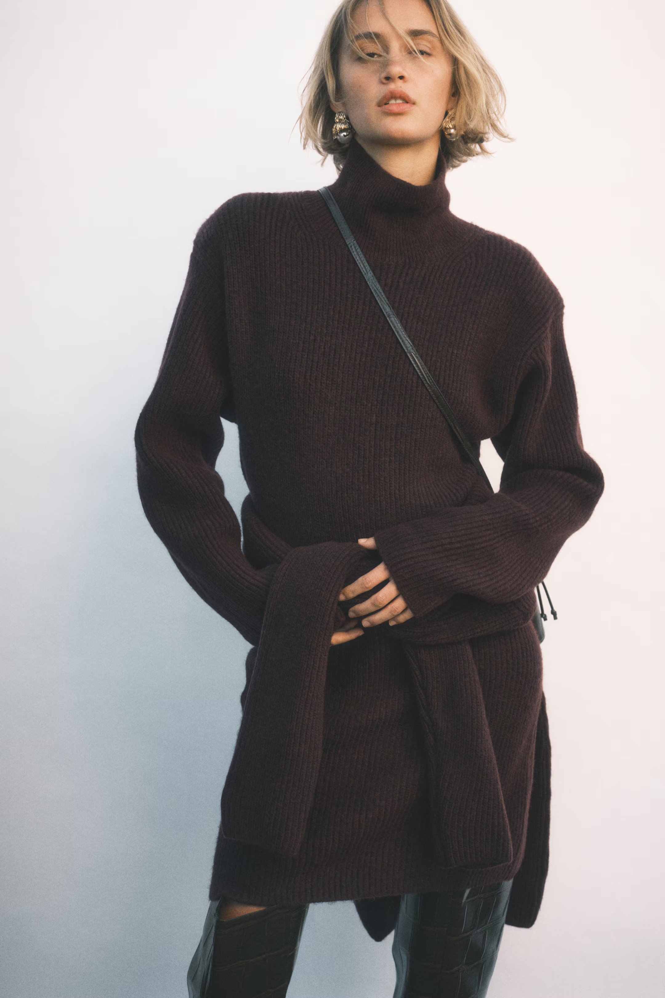 Rib-Knit Shoulder-Pad Dress | H&M (US + CA)