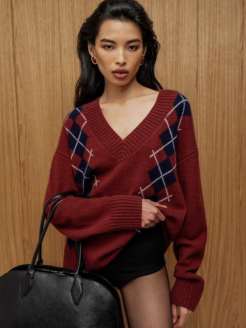 Jadey Cashmere Oversized V-neck Sweater | Reformation (Global)