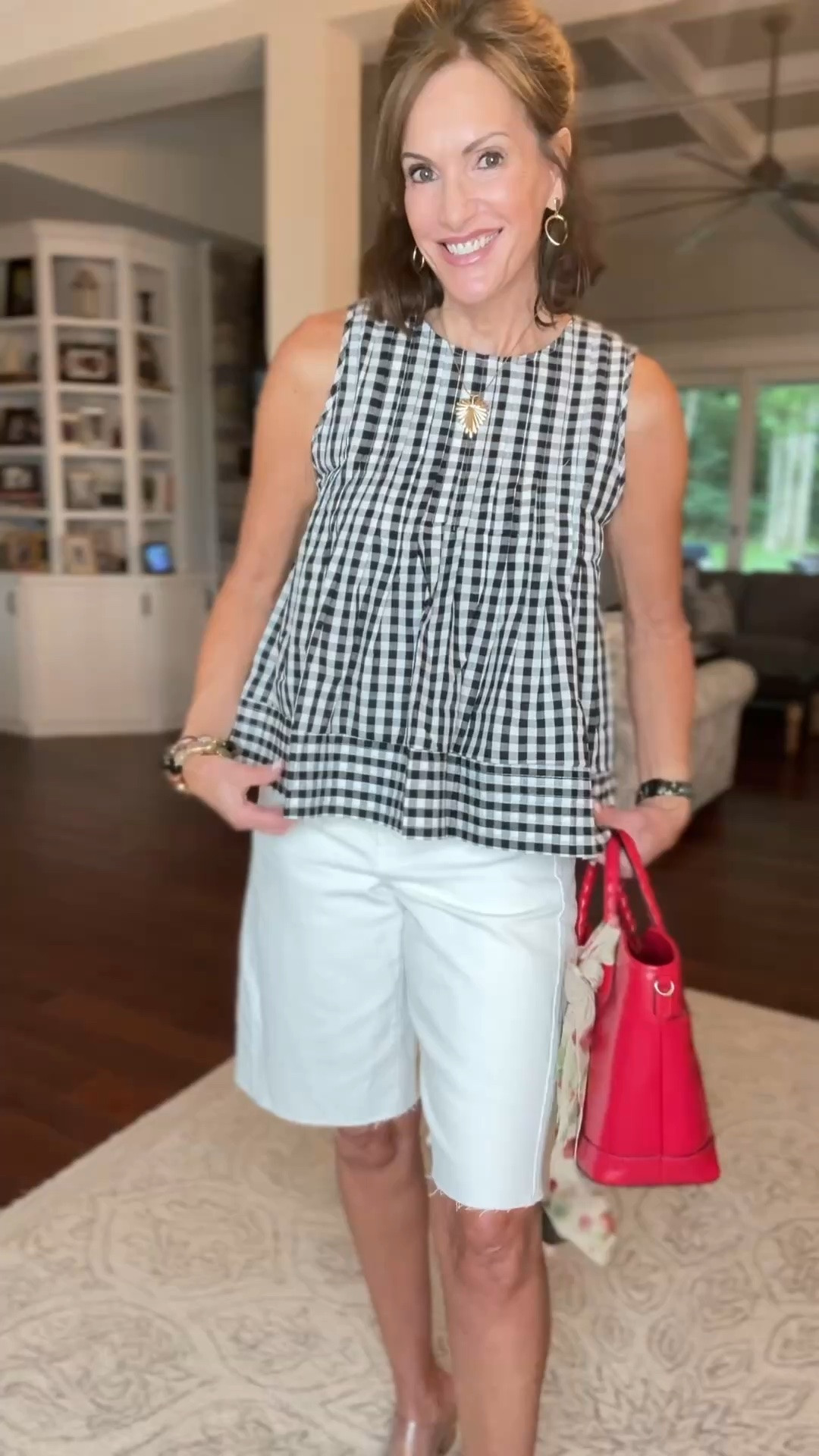 Hi / Low fashion 

Gingham tops - medium 
Fringe sweaters - large 
White Bermuda shorts / size 8
White shorter shorts / size 28
Polka dot crepe skirt - size medium 
Culottes / size medium tall

Summer styles

#LTKTall #LTKMidsize