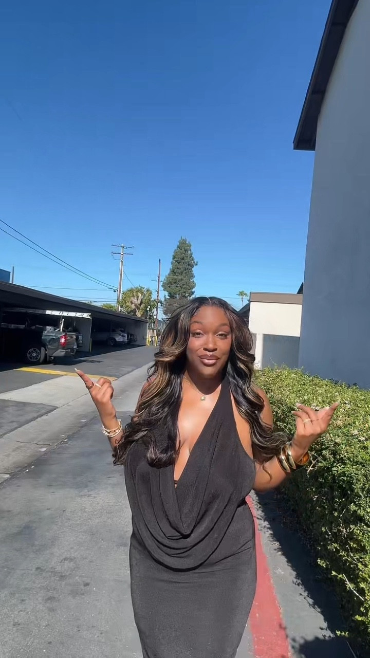 The ultimate LBD glow-up moment.
Sculpted, sultry, and made to turn heads—this halter maxi hugs every curve in the right way. Whether it’s date night, a rooftop vibe, or a girl’s night out, this dress gets it.
Shop now & thank me later.

#LTKcurves #LTKfashion #plussizefashion #datenightlook #curvygirlstyle #blackdressmagic #nightoutfit #LTKunder100