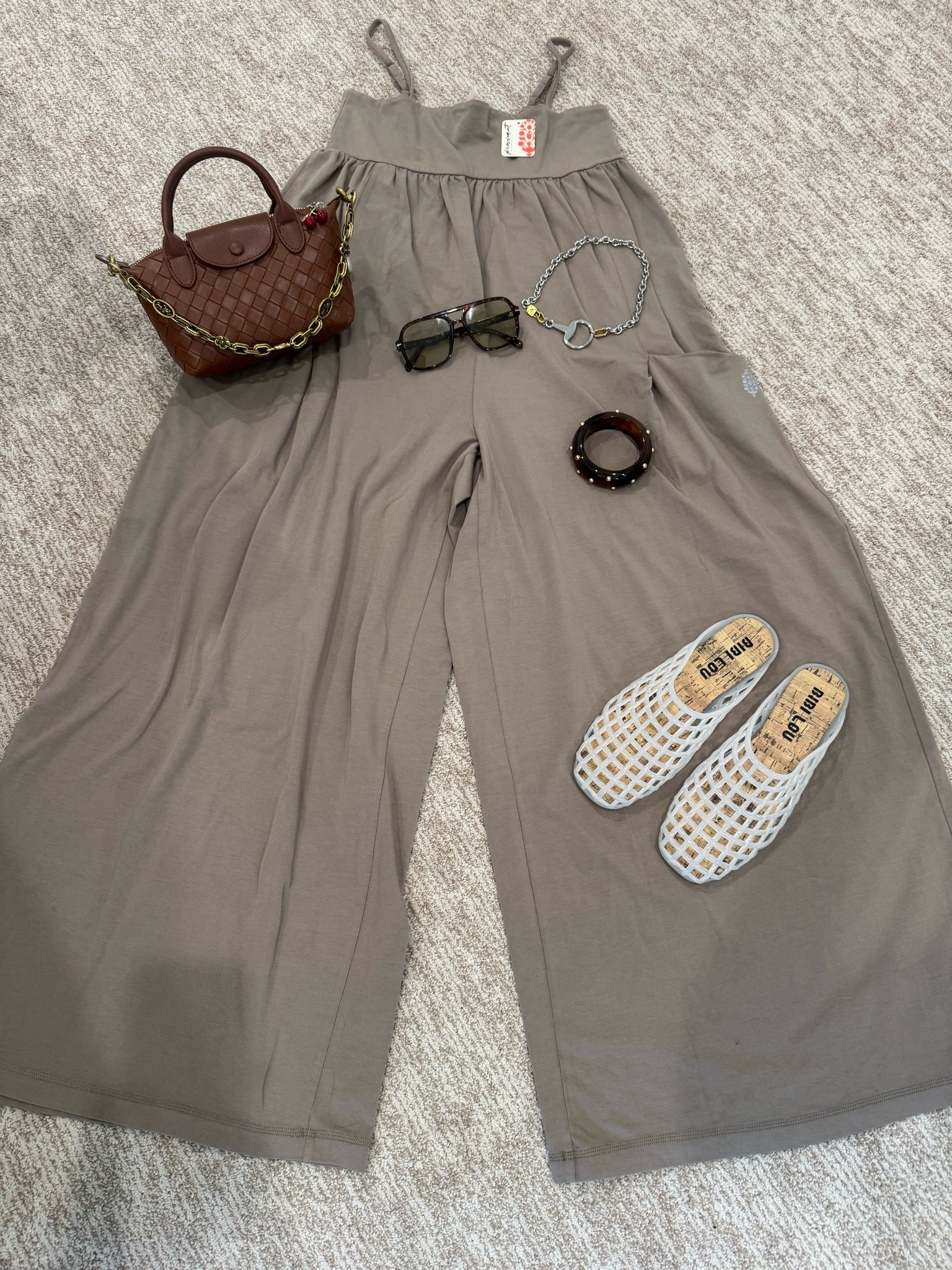 I’m obsessed with this jumpsuit !!!! This whole outfit is easy, comfy….#idahomom#idahostyle

#LTKootd #LTKgrwm #LTKmomlife