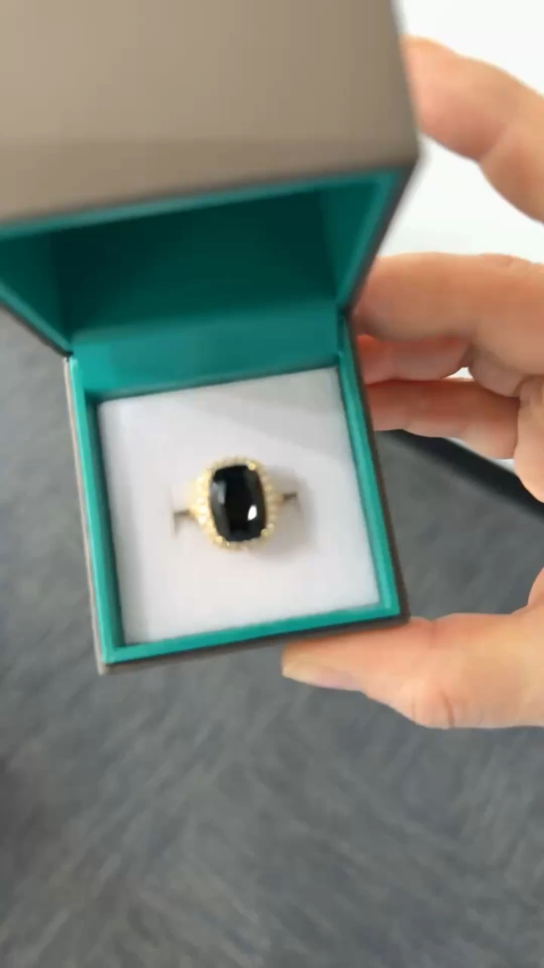 This onyx looks stunning set in yellow gold 😍

#LTKvlog #LTKootd #LTKspring