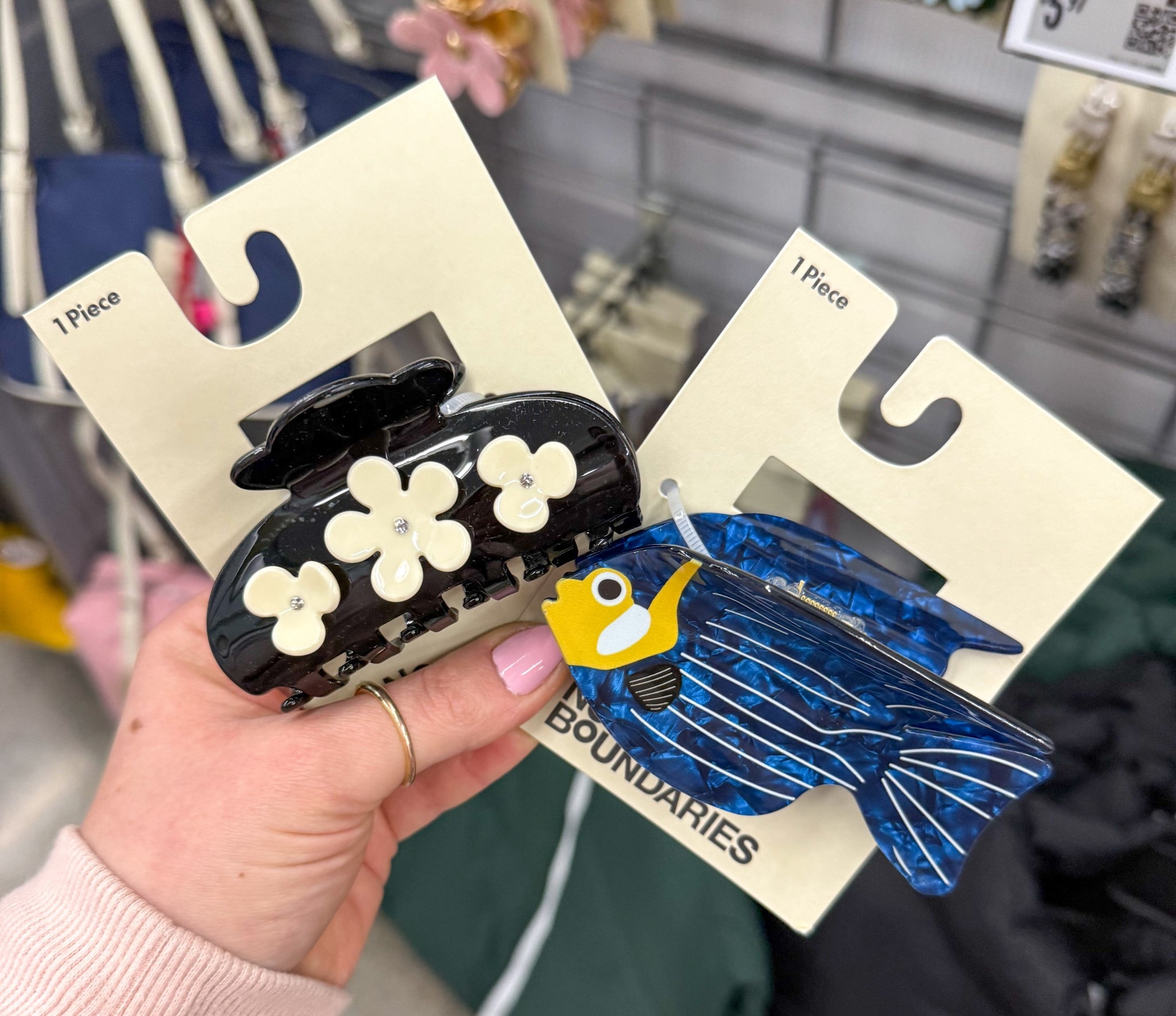 The cutest claw clips!

#LTKdayinmylife #LTKgrwm #LTKBeauty