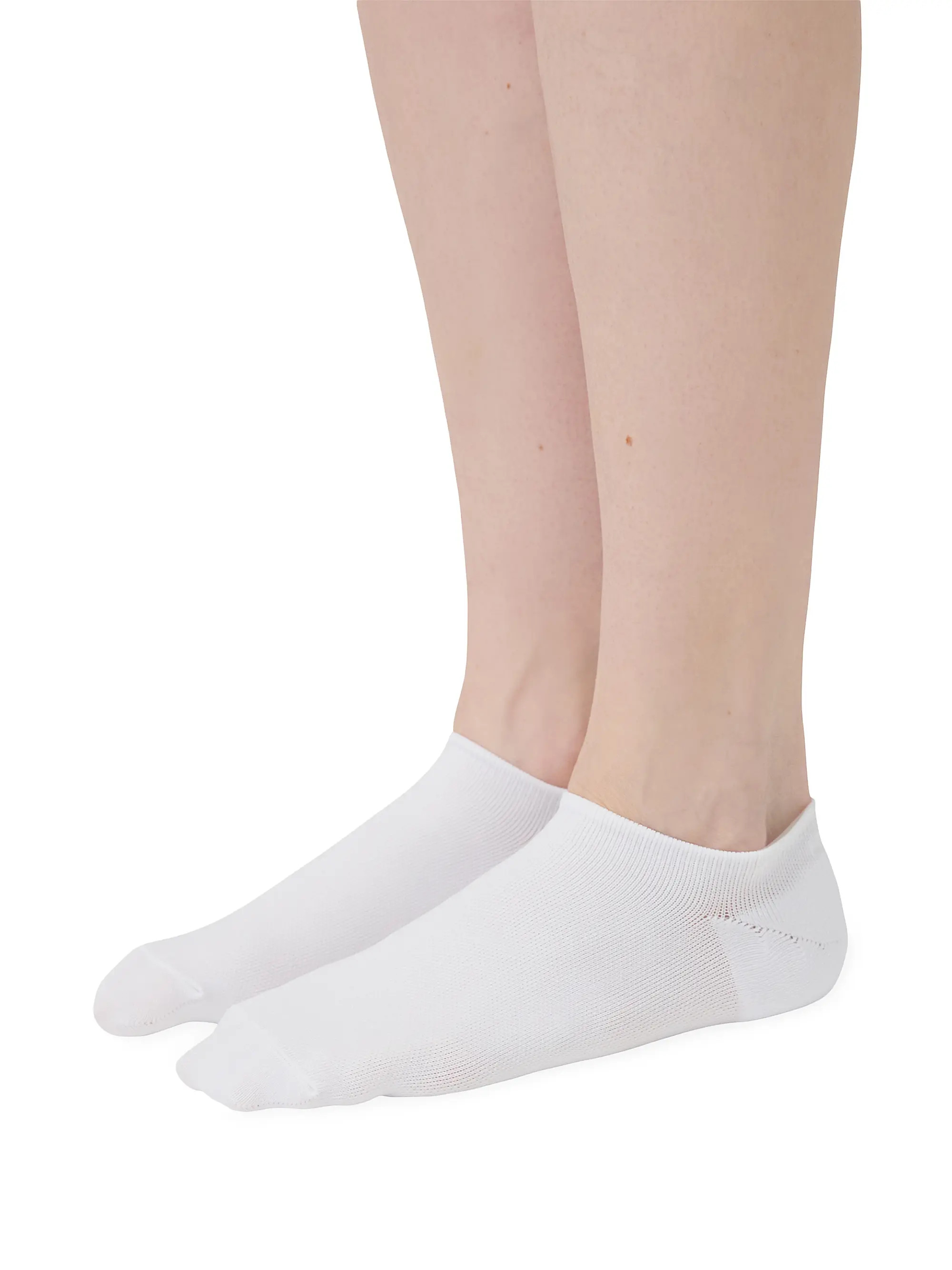 Item M6 Sneaker No Show Socks | Saks Fifth Avenue | Saks Fifth Avenue