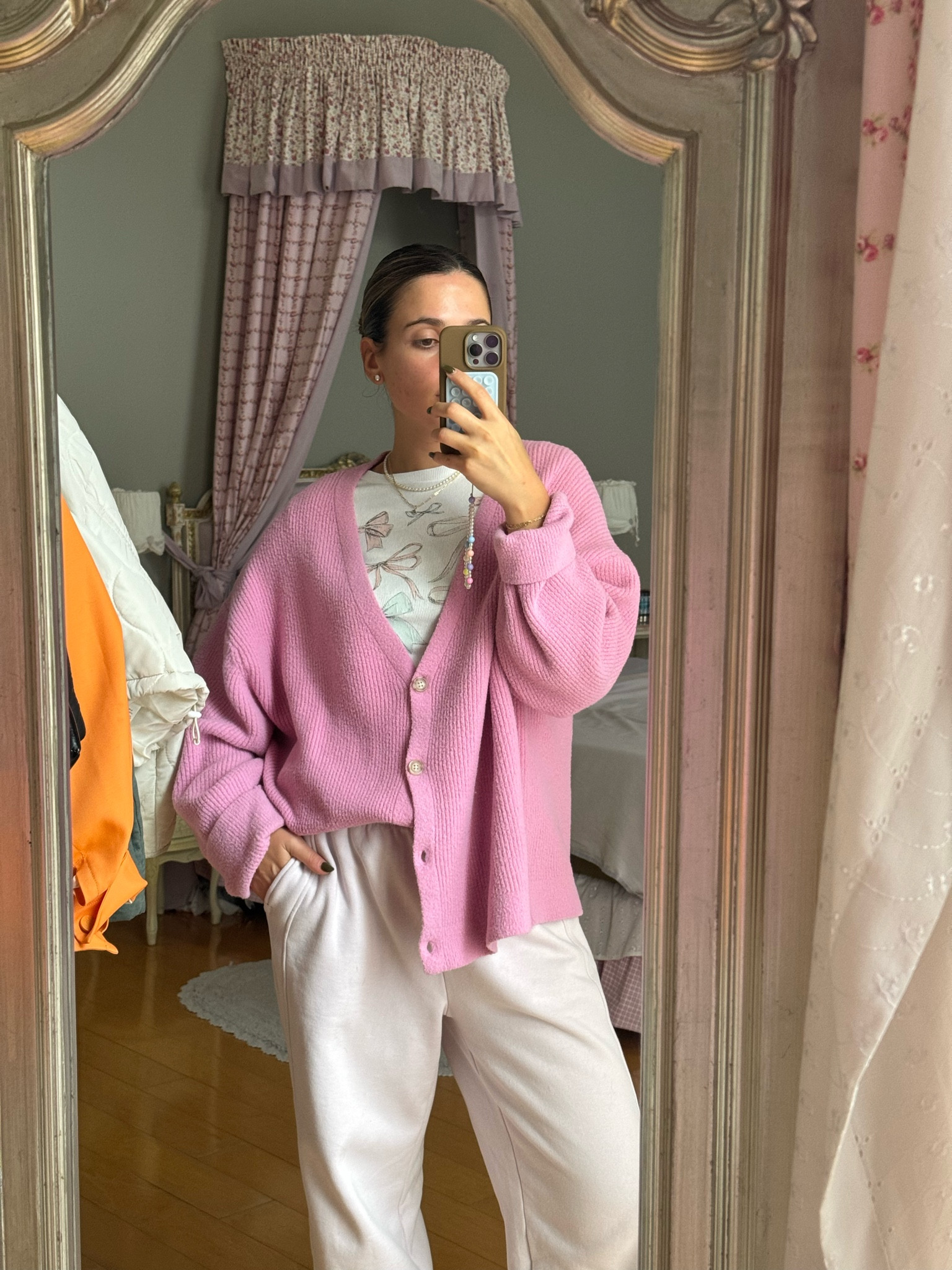 Loungewear can be fashionable and girlie too 🩰✨🎀

#LTKSeasonal #LTKFindsUnder100 #LTKActive