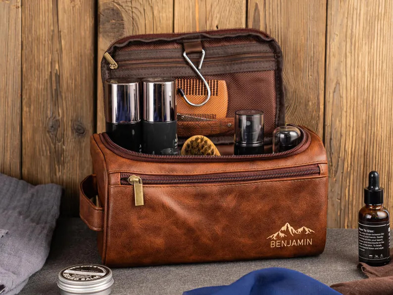 Personalized Men's Leather Toiletry Bag, Groomsmen Gifts, Dopp Kit Men's Leather Accessory, Anniv... | Etsy (US)