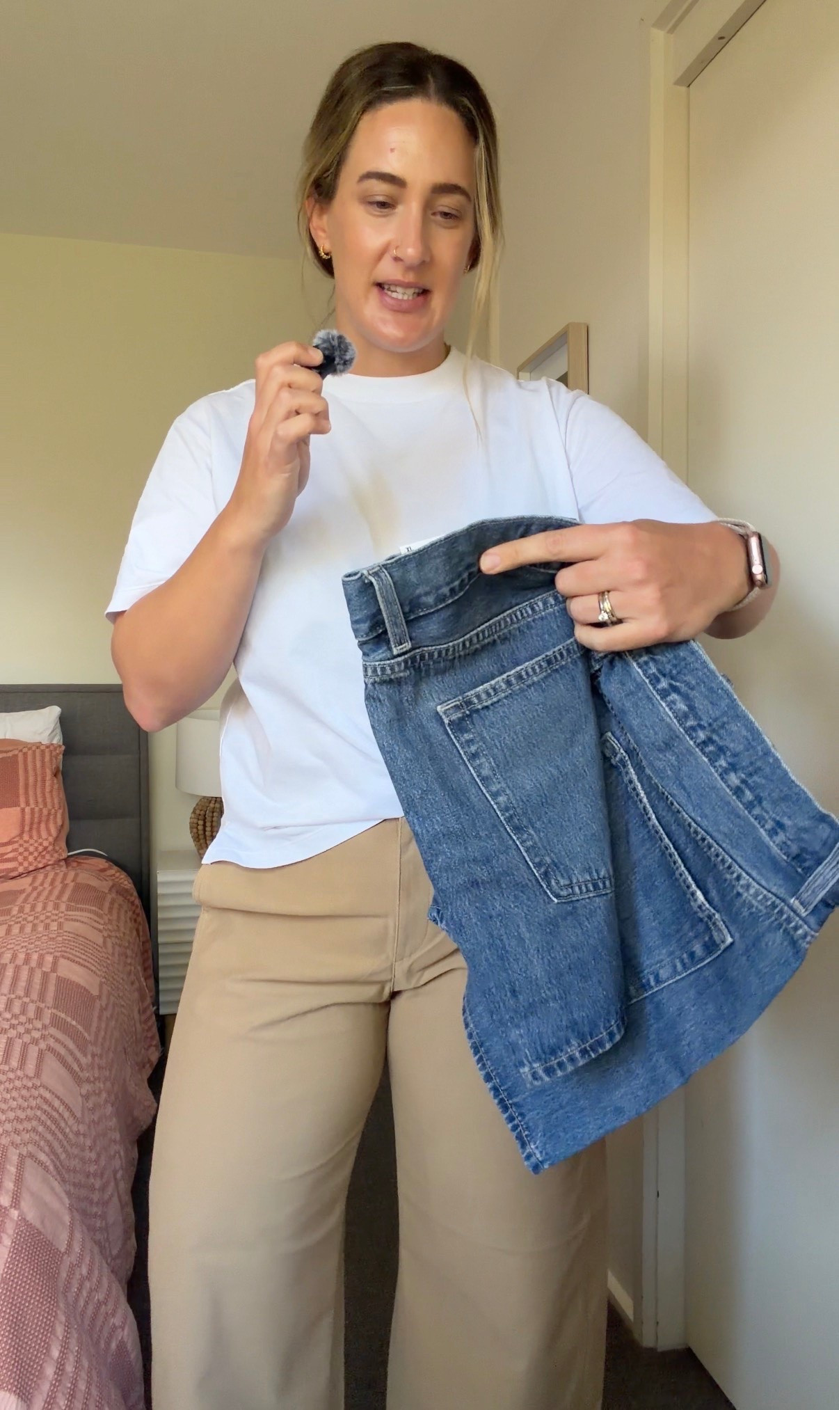 My Uniqlo try-on part 2 is live on Instagram!
I try their new denim shorts & a cute navy cropped polo- gorgeous! 

I’m wearing all 4 items in the size XL.

#midsize #tryon #uniqlo #shorts

#LTKmidsize #LTKaustralia