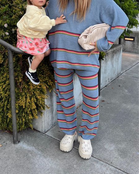 Size M! Loungewear set, Stretchy and soft, washes up well, pants stretch above or below the bump, drawstring, blue with colorful stripes! Clogs are Gucci but linked similar for $60! Bag $35 from Amazon 



#LTKfamily #LTKshoecrush #LTKbump