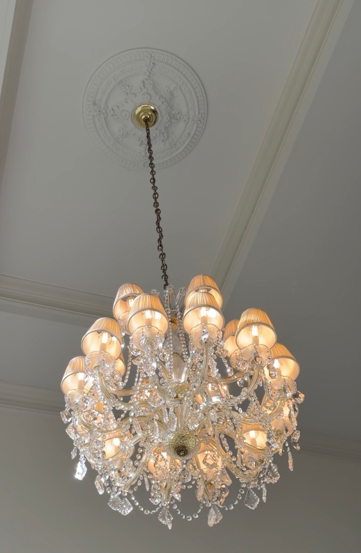 It’s always the details that make the biggest difference 🤍

We added this ceiling medallion when we installed our chandelier, and it completely elevated the entire space. It gives that classic, timeless look and makes everything feel so much more intentional.

Such a small addition, but it truly makes the chandelier feel like it was always meant to be here ✨

#LTKHome