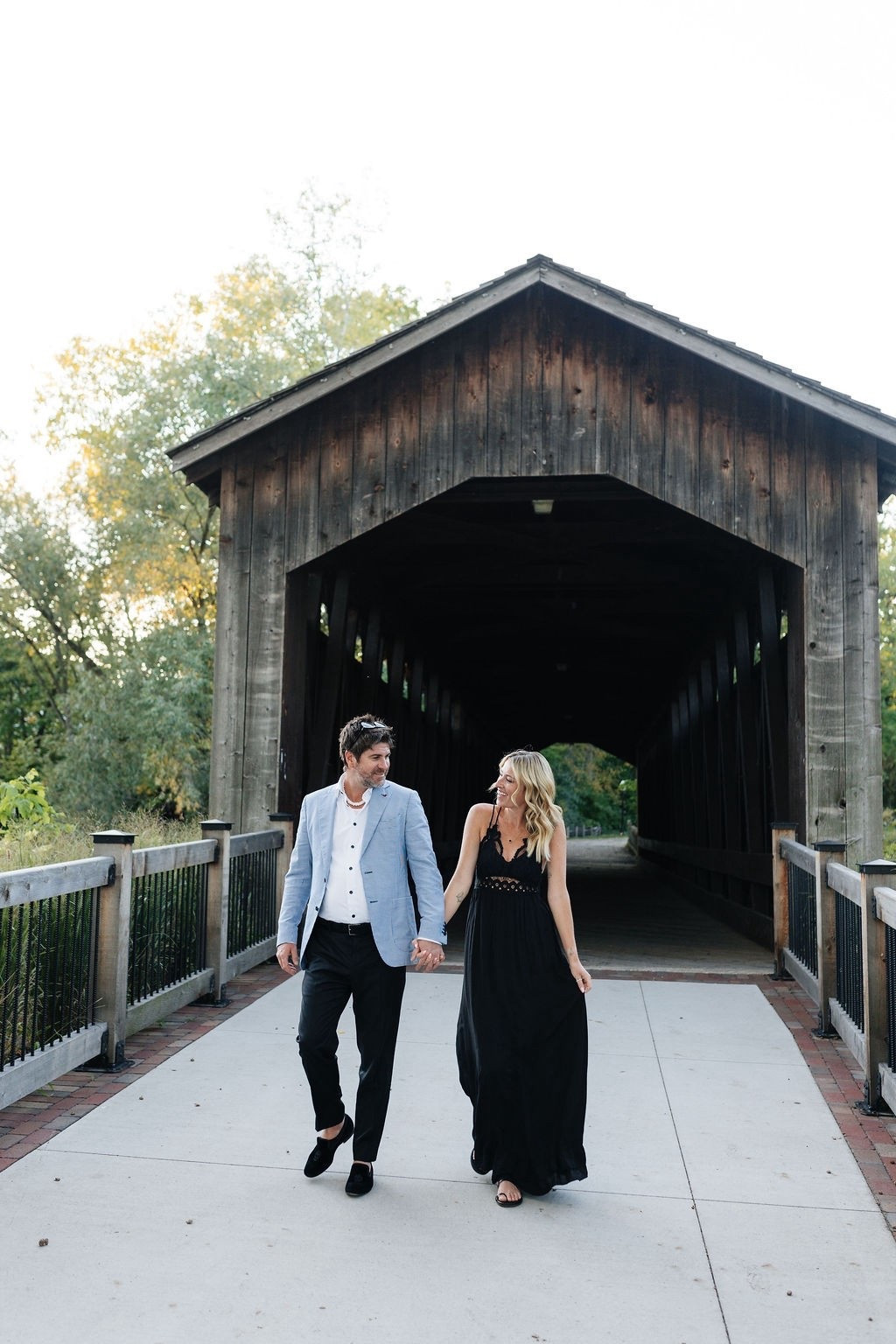 Family photos and what to wear for pictures 
Engagement photo ideas
Black maxi dress 