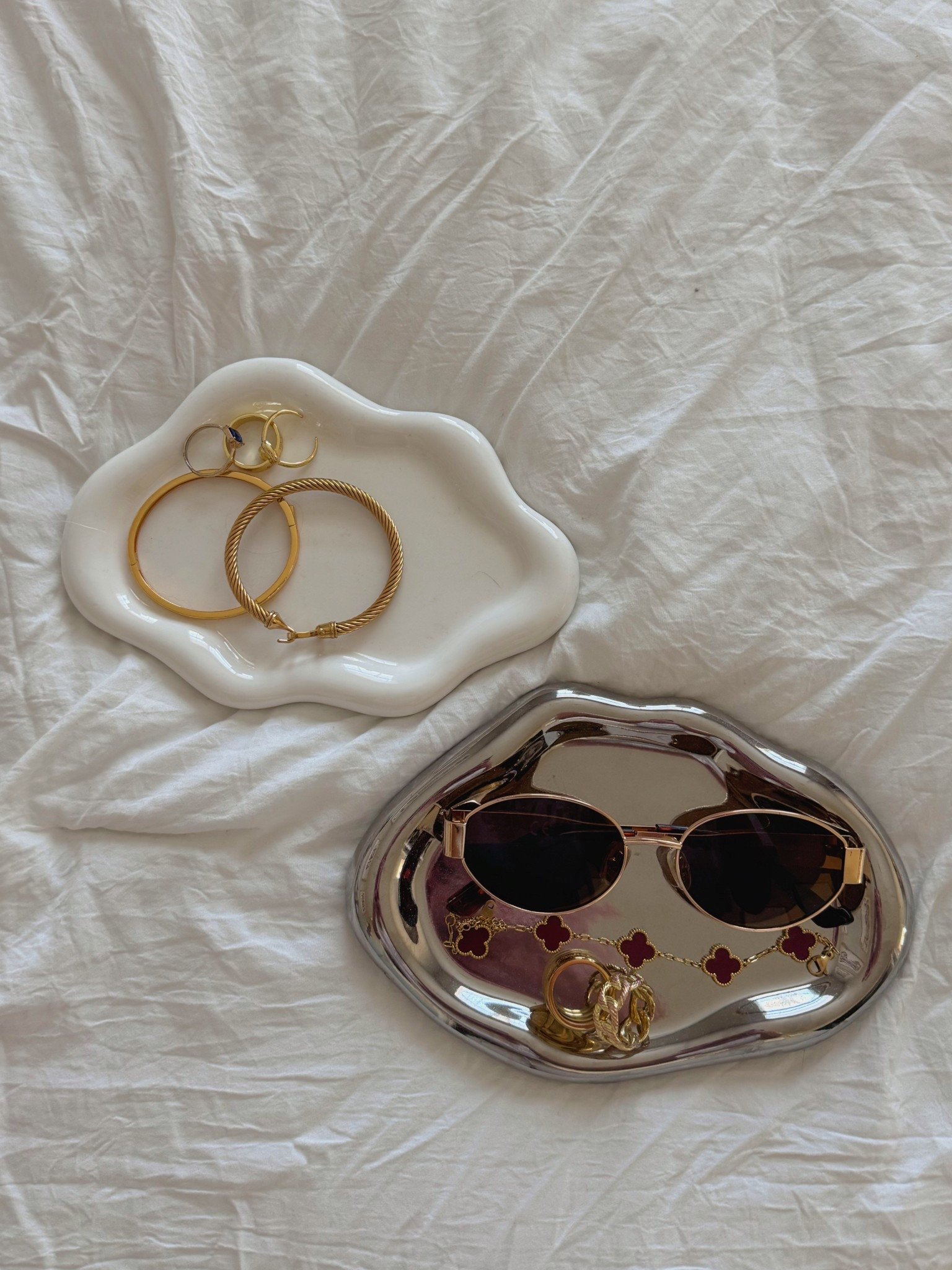 these jewelry trays from amazon >>> 

#LTKFindsUnder50 #LTKHome