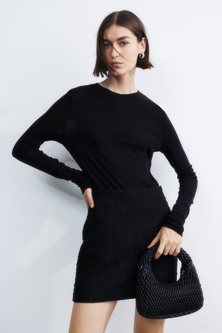Textured mini skirt | H&M (UK, MY, IN, SG, PH, TW, HK)
