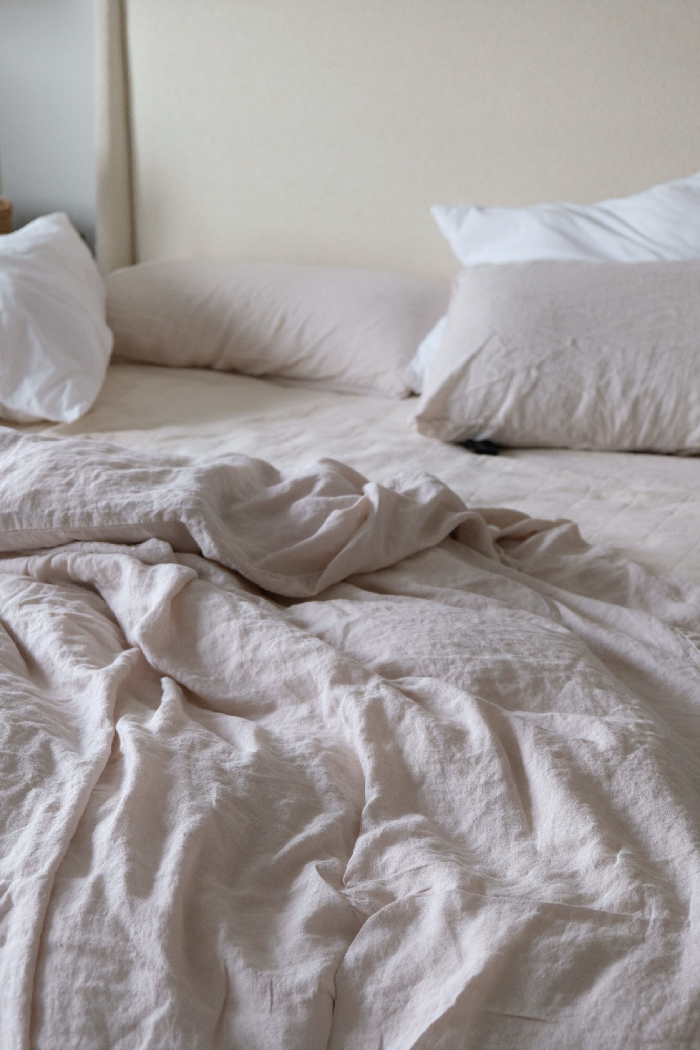 Seriously one of the best duvet covers, this is the color “sand”. 