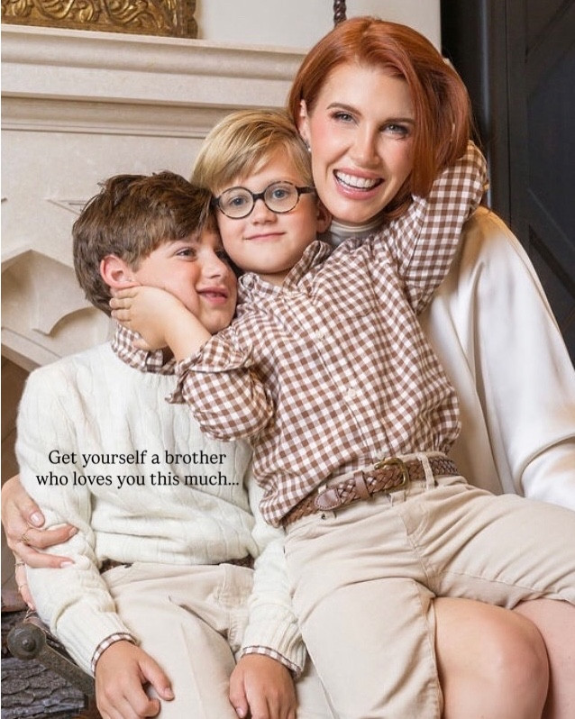 Incoming 😜

#LTKmomlife #LTKHoliday #LTKKids