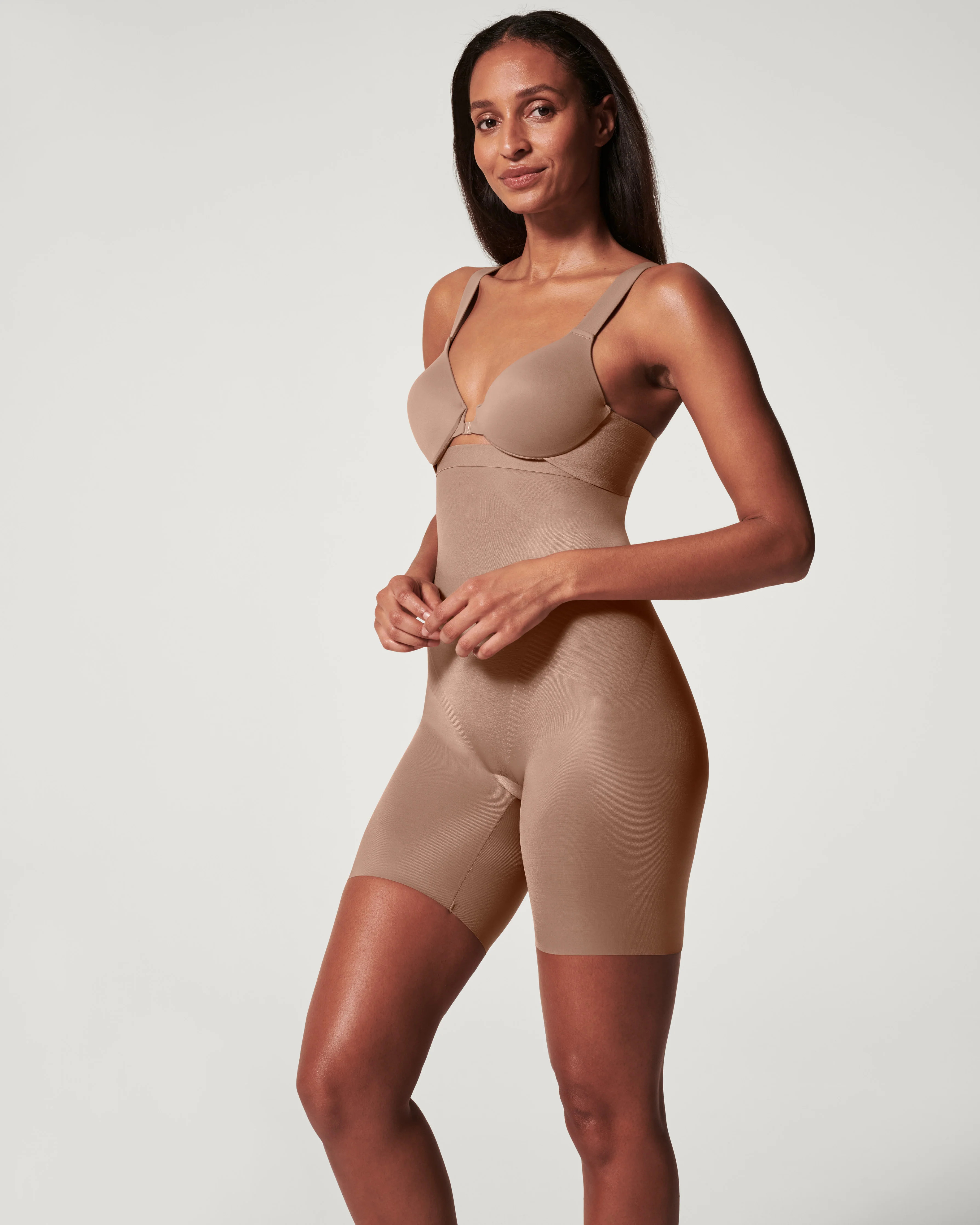 High-Waisted Mid-Thigh Short | Spanx