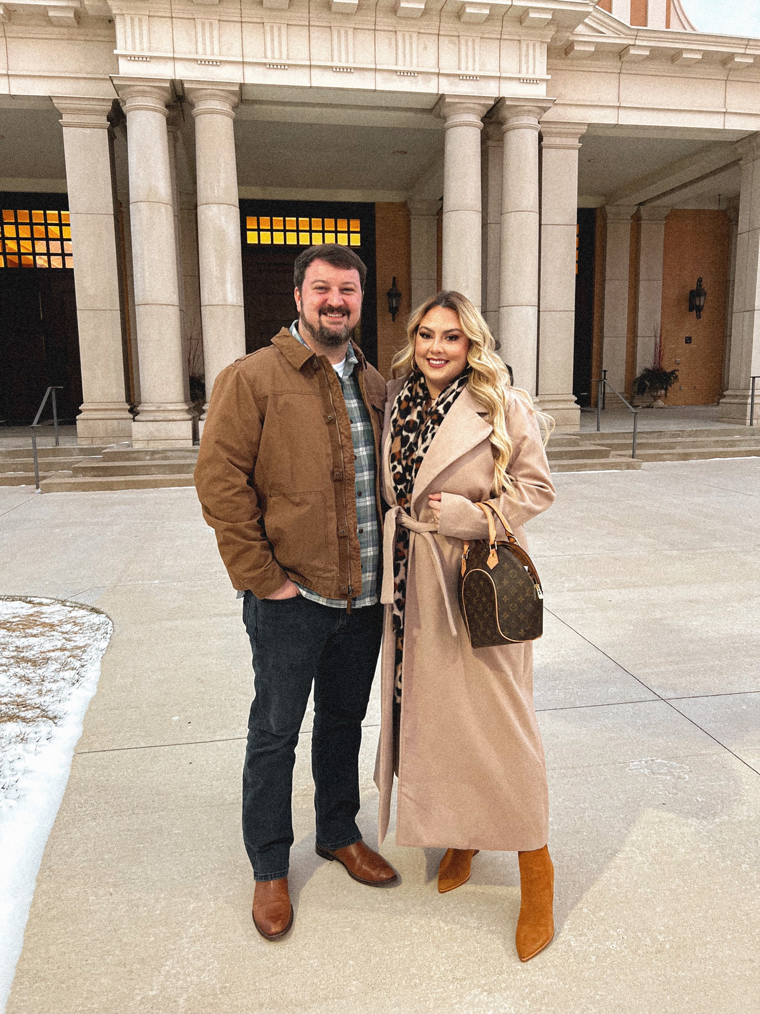 Winter outfit | midsize outfit | holiday outfit | plus sized outfit | snow outfit 

#LTKcurves #LTKstyletip #LTKHoliday