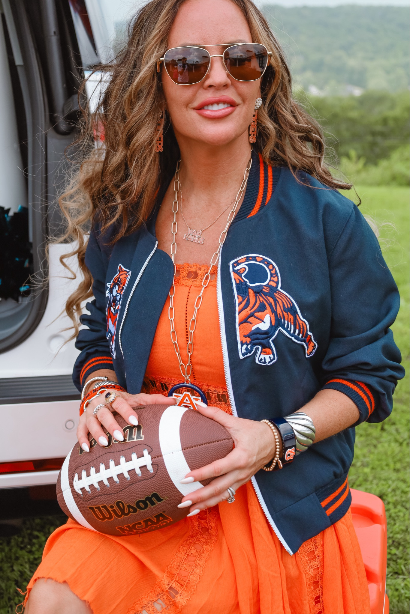 Auburn Tigers game day look 🧡🏈🐅 Use code Airica-20 to save on my Canvas Style jewelry 

#LTKParties #LTKStyleTip #LTKU