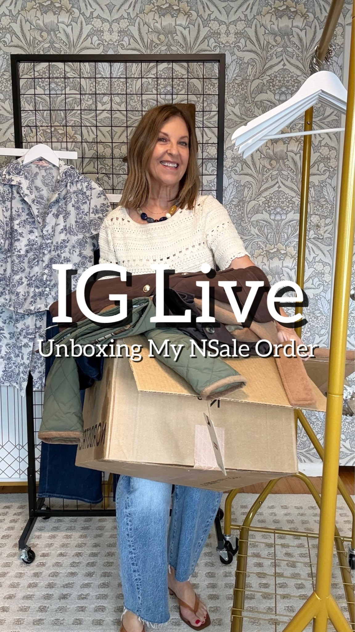 I just received an order from Nordstrom; let’s open and try it on together. 

Nsale items, jackets, boots, beauty, lingerie, and jeans. 

#stylishsandy