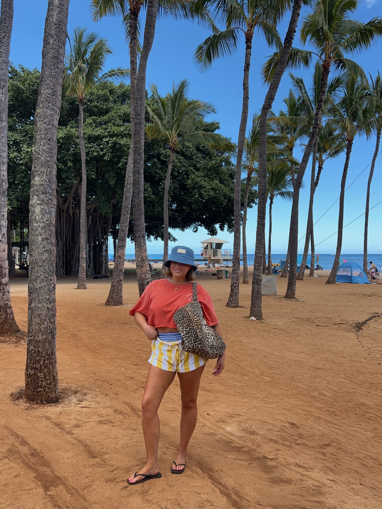 Size L in all swim tops and bottoms! Size XL in shorts I sized up for a super loose slouchy low rise fit and I cuff the top. Havianna sandals true to size! Tanning oil Is so good spf 30

#hawaii #oahu #swimsuit #lspace #freepeople #slowsunday #buckethat



#LTKSwim #LTKTravel