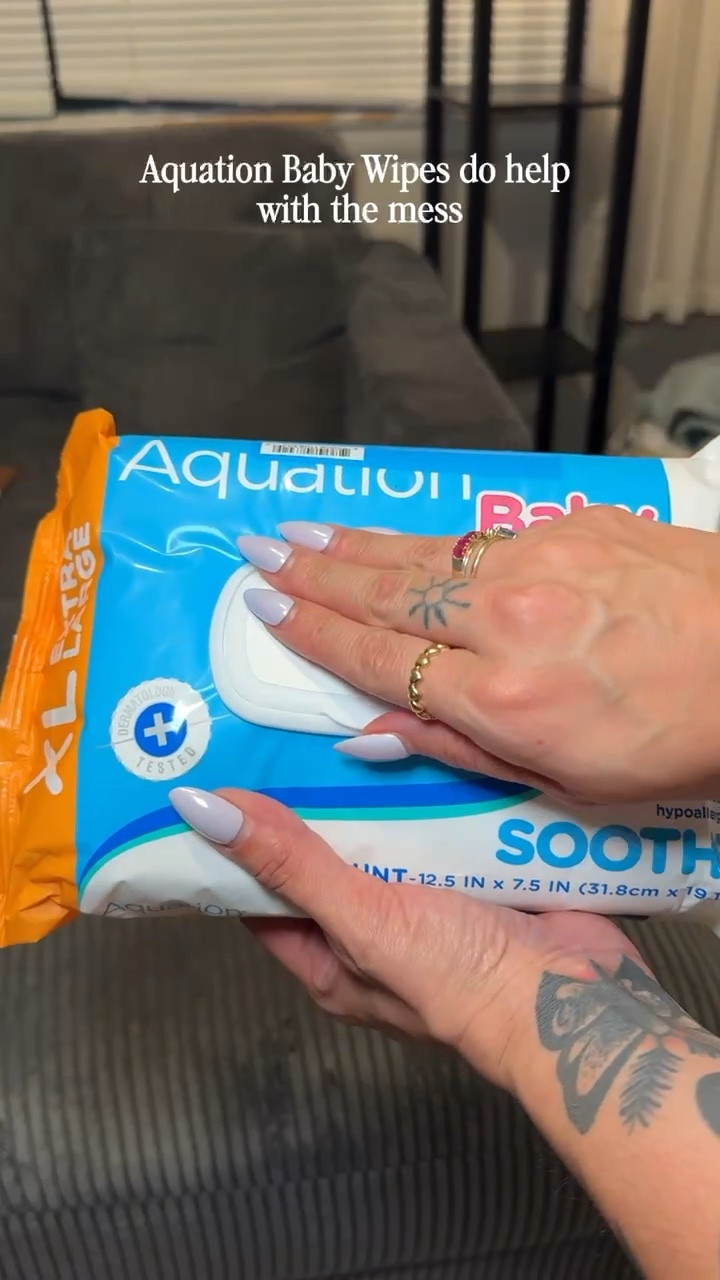 I have to help my boss with everything including clean ups after her lunch break! @aquationcare baby wipes help get the job done 🧼 💦 👶🏻 Shop Aquation on walmart.com and in select Walmart stores #Aquation #TakingCareOfTushies #Ad #AquationCarePartner 