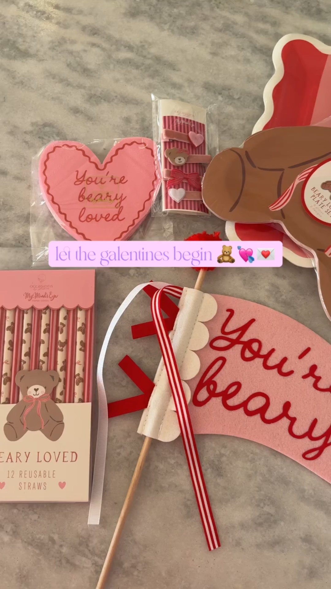 lover girlie szn is here 💘

Thank you @occasions.byshakira and @mymindseyeinc for the box of goodies for Valentine’s Day! I’m so excited to celebrate and decorate 🥰🧸

outfit is @fabletics ! Comment FIT for the link 💘