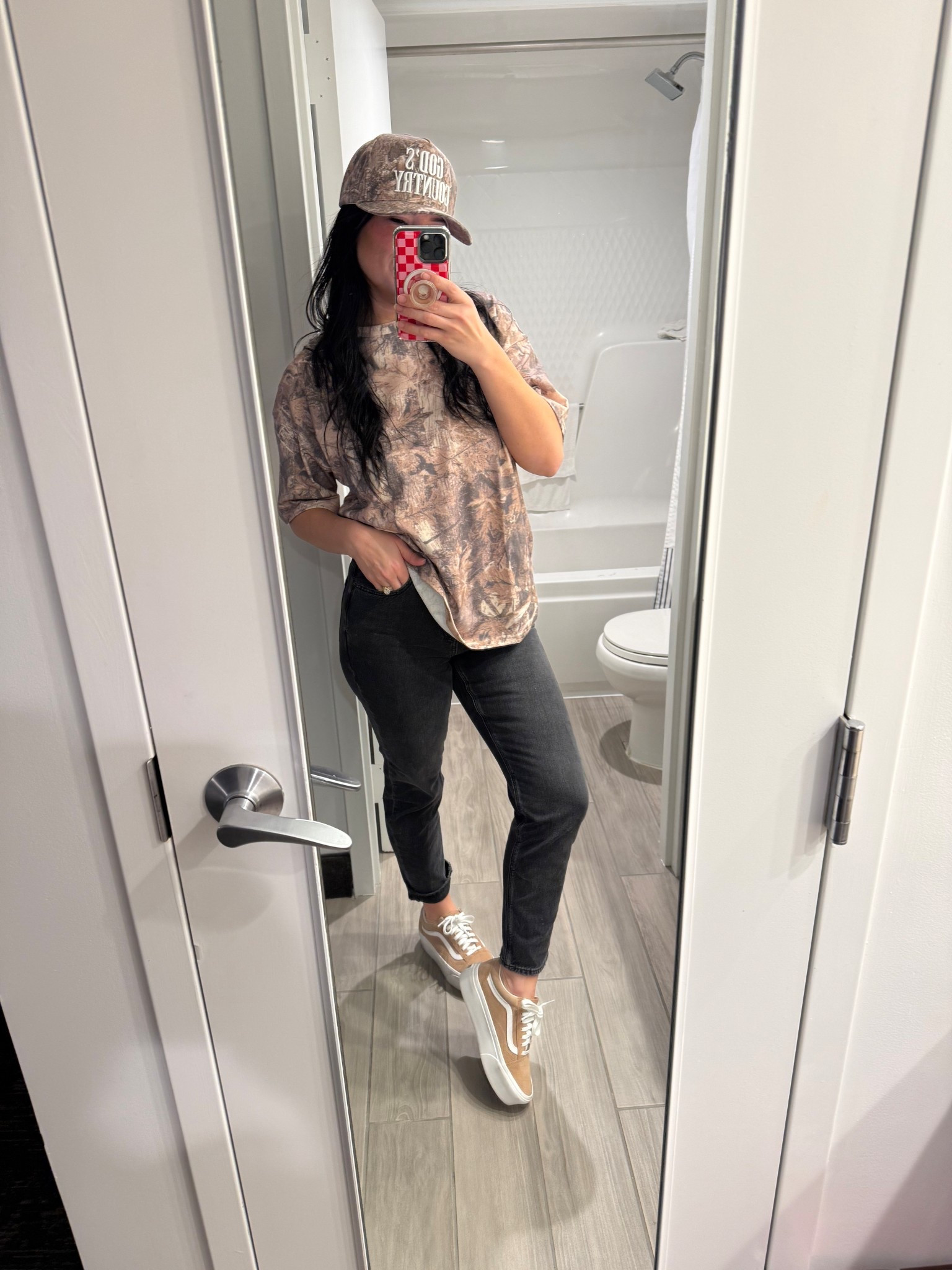 Hunting wife attire 🤍

#LTKootd #LTKSeasonal #LTKmomlife