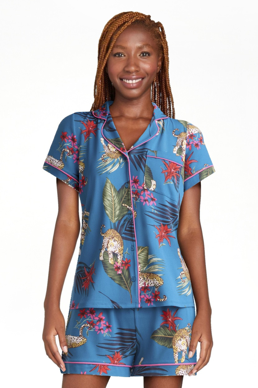 Joyspun Women’s Dreamy Soft Collection Short Sleeve Knit Notch Collar Top and Shorts Pajama Set... | Walmart (US)