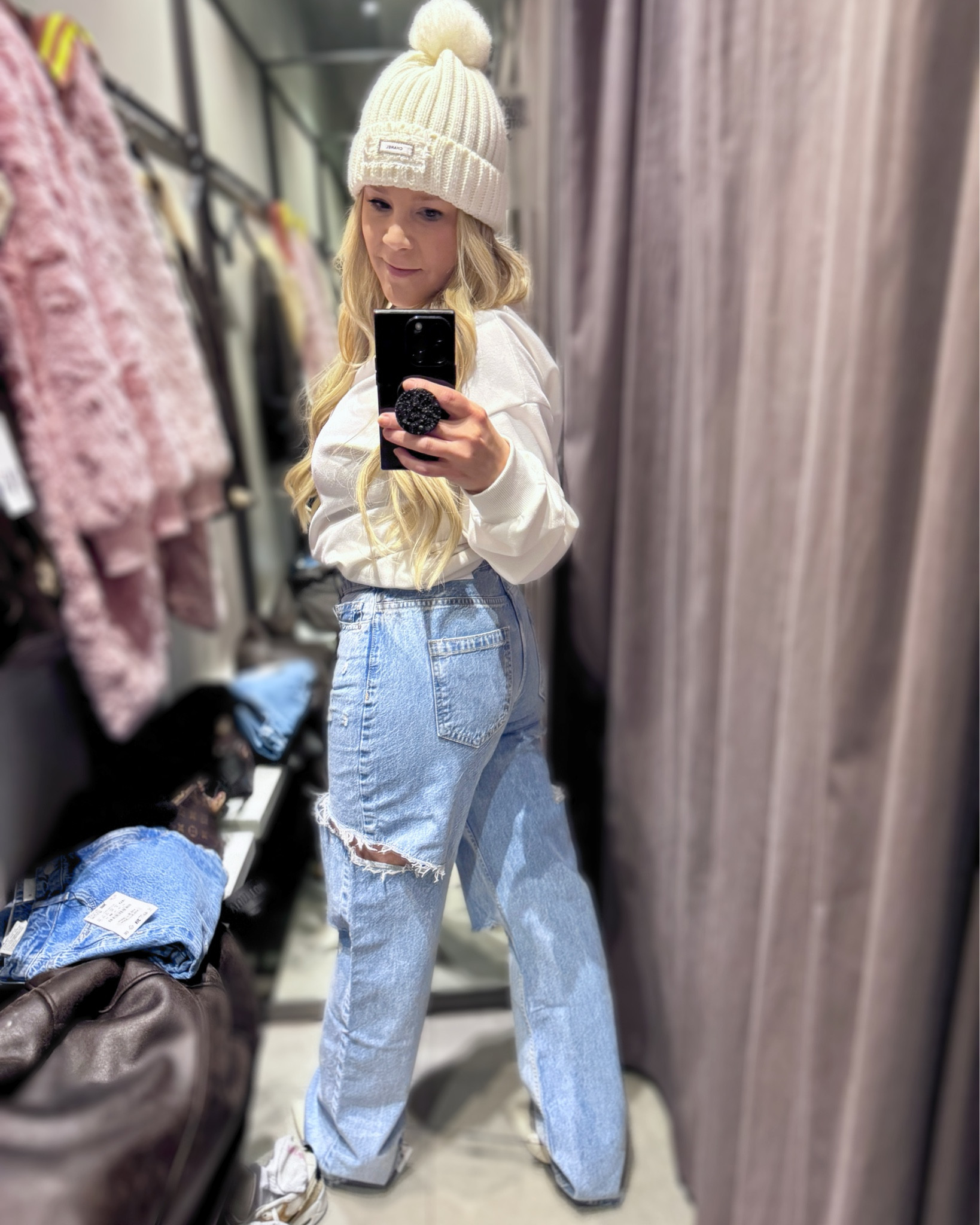 Zara ripped jeans are a fan fav! 

#LTKPetite #LTKShoeCrush #LTKStyleTip