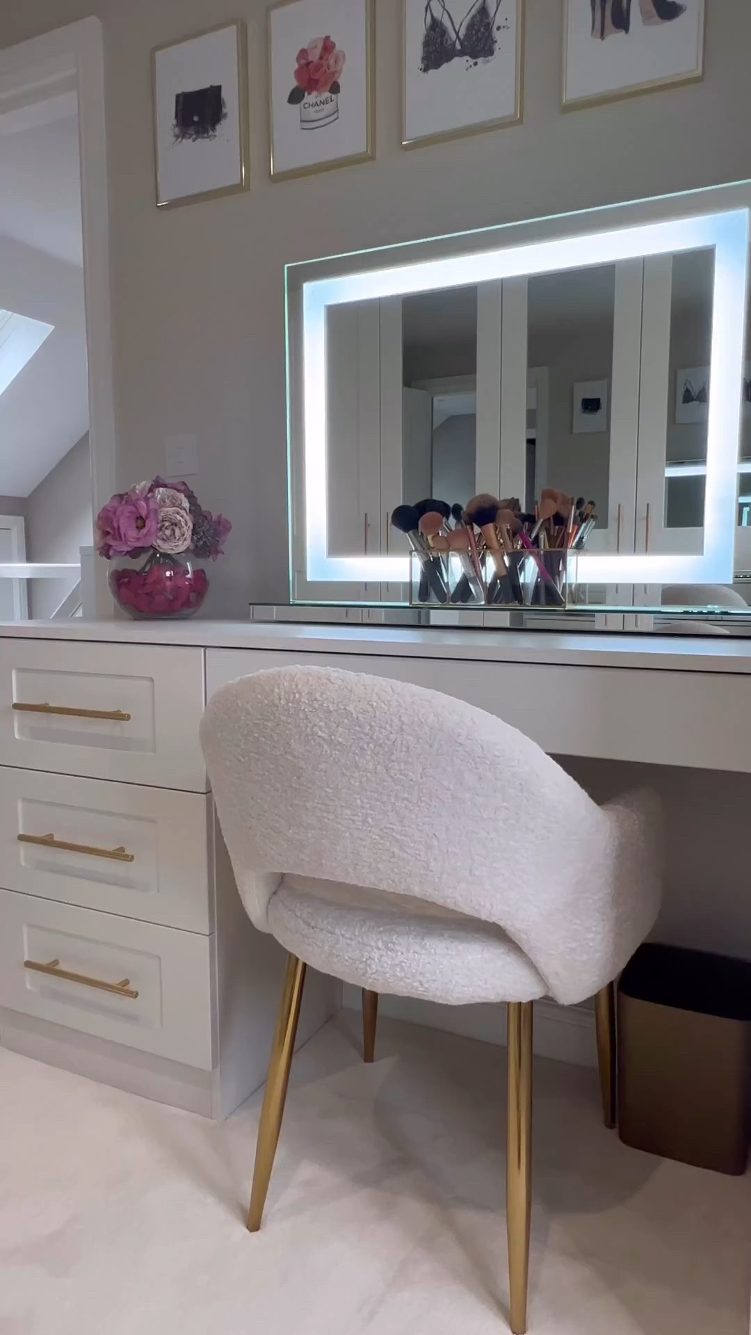 Gorgeous bedroom decor😍 
Shop these items below!✨



📷:/@louise_andallthingshome

#LTKsummer #LTKhome #LTKuk