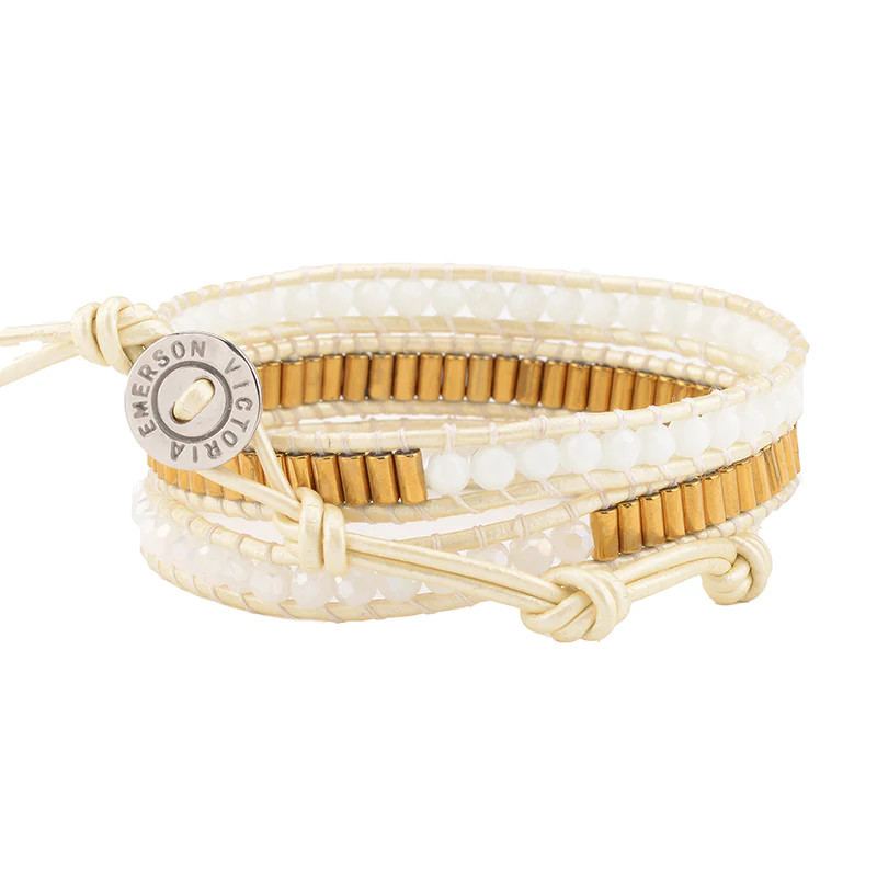 Abigail on White | Victoria Emerson