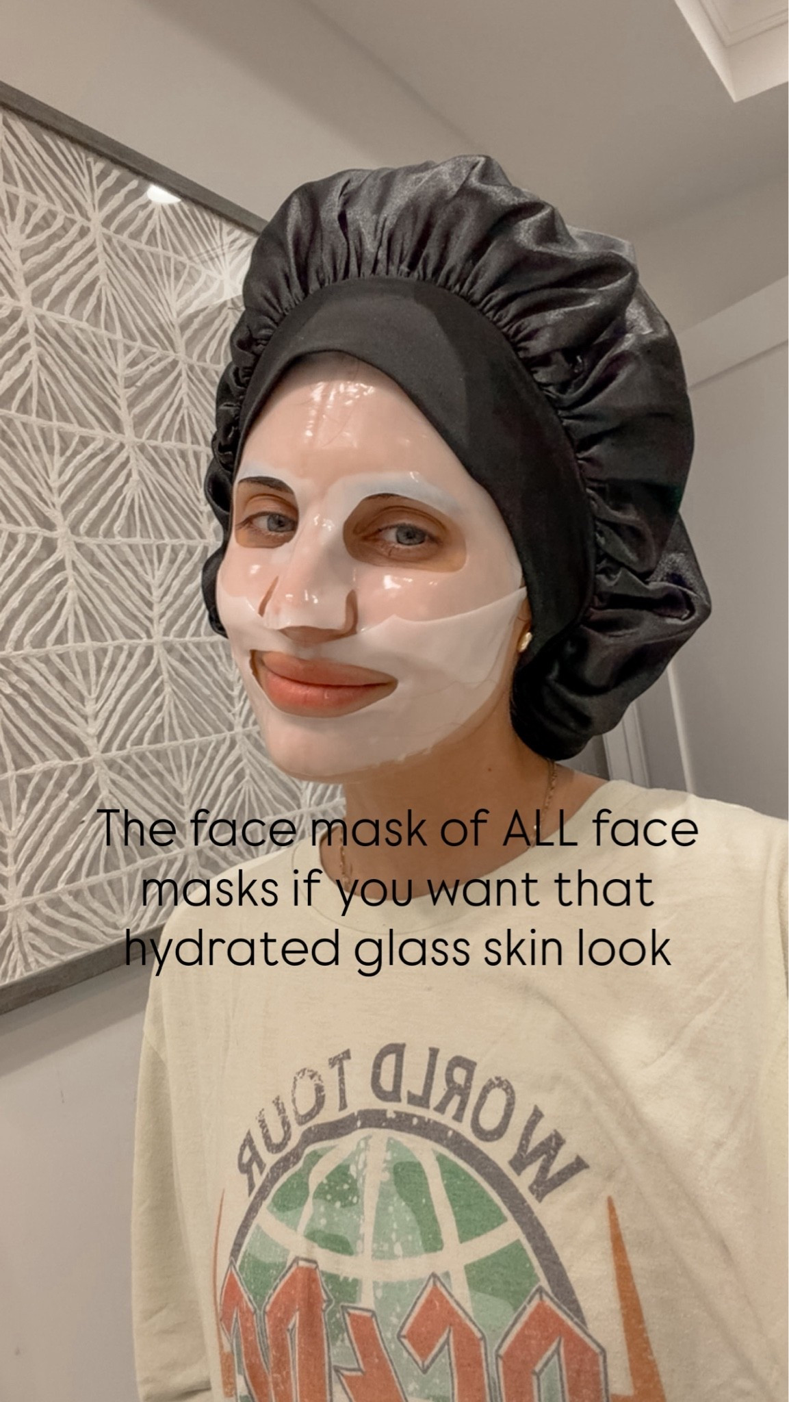Super hydrating glass skin face mask

Amazon finds
Beauty must haves
