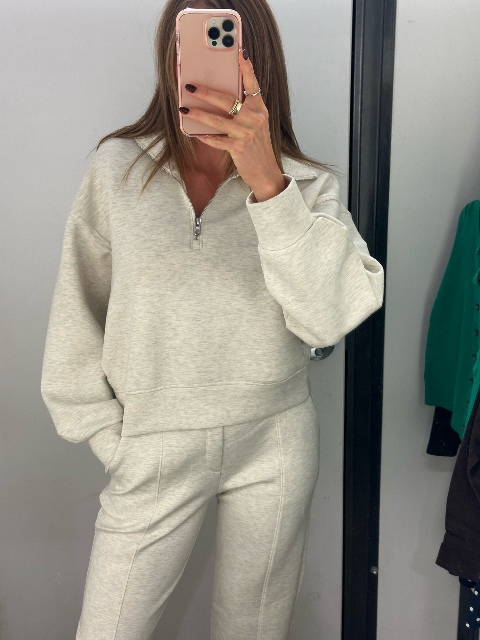 Such a comfy fall set 

#oldnavy #twopieceset #loungewear #quarterzip #sweatpants 

#LTKFallSale #LTKActive #LTKSeasonal