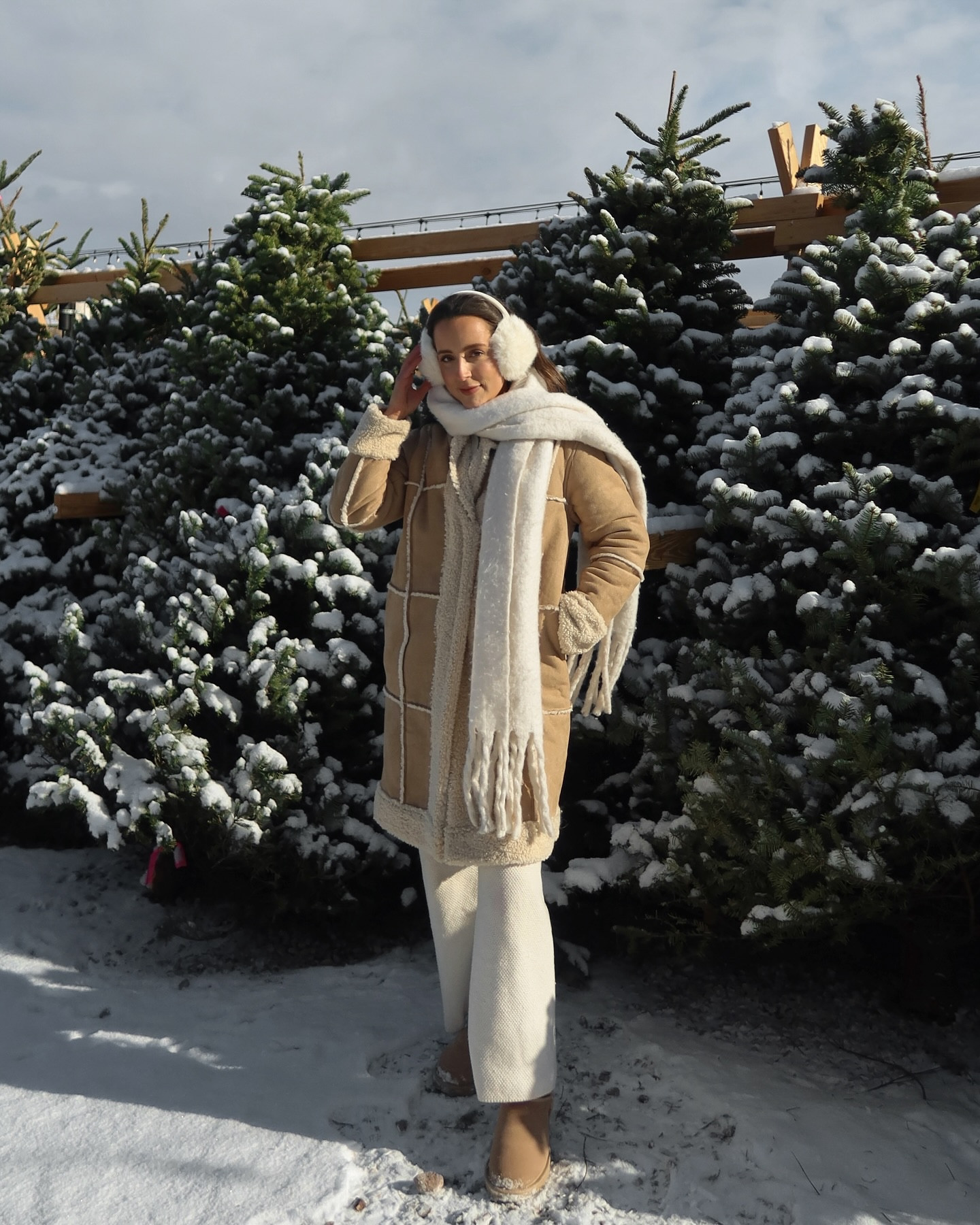 All spruced up🎄✨
.
.
.

Christmas aesthetic, cold winter day outfit, Christmas tree, winter aesthetic, holiday season, scarf style, shearling coat, Scandinavian style, winter outfit inspo, Christmas tree farm outfit, UGG boot style, Christmas tree farm, Ugg boot outfit, daily Pinterest inspo, Pinterest outfit, Pinterest girl aesthetic, earmuff outfit, Aesthetic Christmas Tree Farm, #winteroutfit #Pinterestgirl #dailypinterestoutfit #winter2024 #neutraloutfit #earmuffs