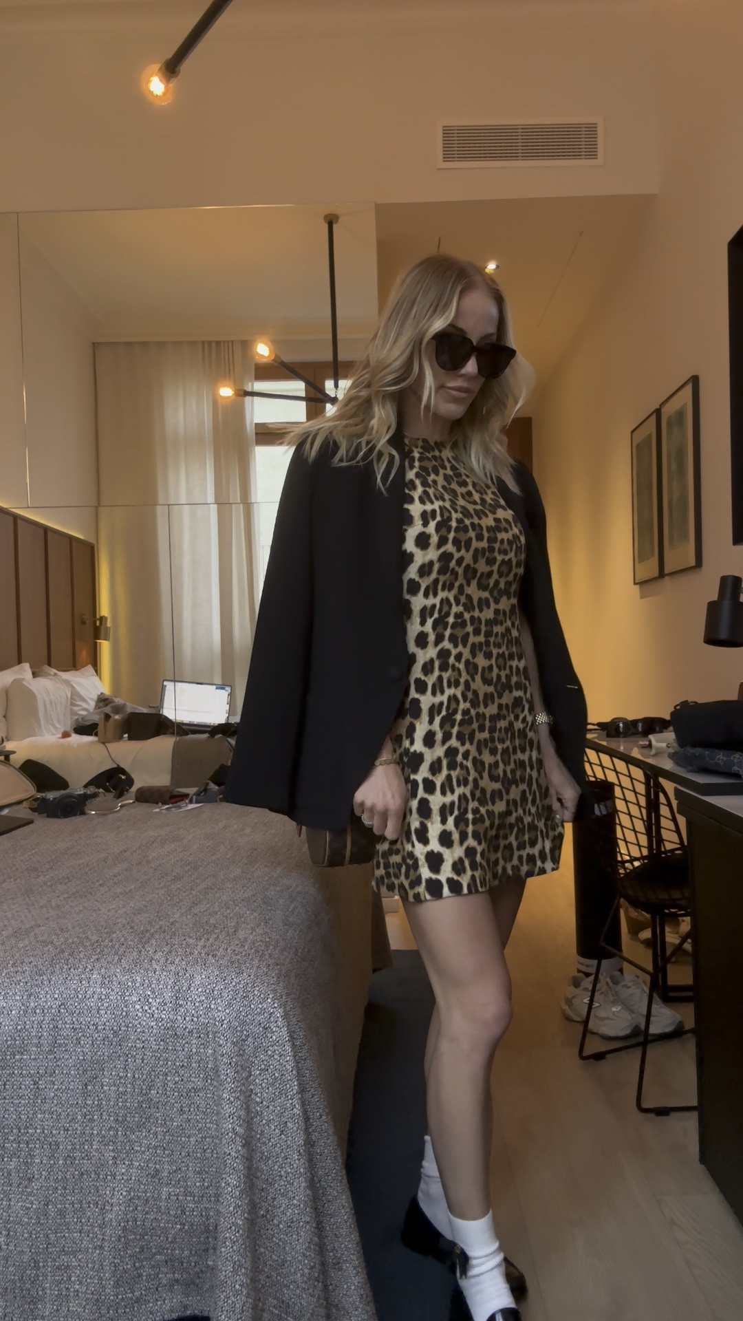 Comfy & chic 🖤🐆