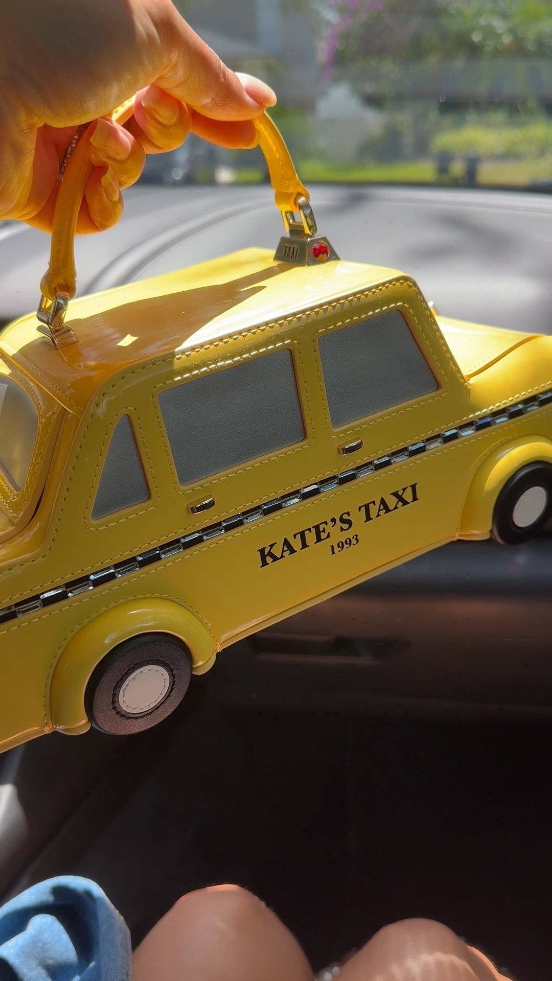 24 Hours in NYC is now live on the blog at Jauquese.com and today I am coincidentally wearing my #taxiclutch for the first time. Isn’t she sooo cute?! 🚕 And spacious too!

#noveltybags #noveltyclutch #katespade #katespadebags #taxibag #taxi #NYC #bags

#LTKSaleAlert #LTKStyleTip #LTKItBag