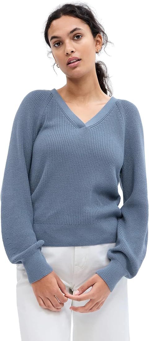GAP Womens Ribbed Volume Sleeve Vneck Sweater, Italian Plum 19-2514t, X-Small US at Amazon Women... | Amazon (US)