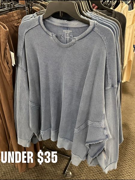 Oversized waffle knit split crew neck is definitely giving free people vibes & on sale under $35!!

#LTKGiftGuide #LTKsalealert #LTKfindsunder50