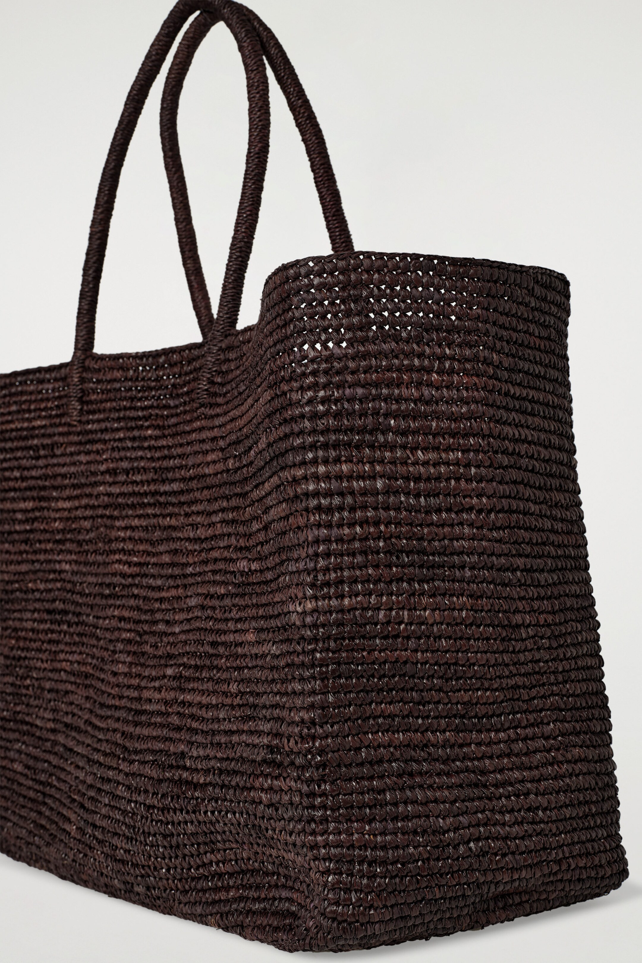 OVERSIZED HAND-WOVEN TOTE BAG - RAFFIA - DARK BROWN | COS UK
