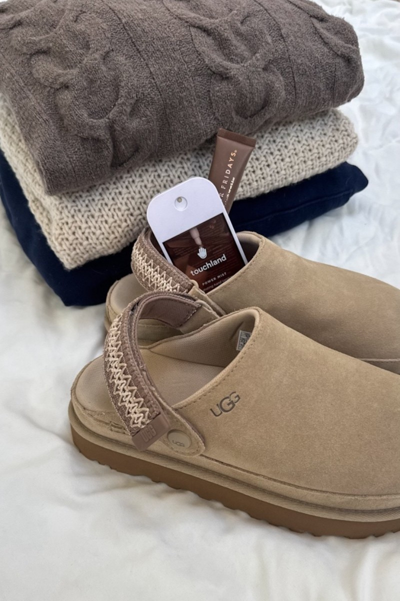 It’s officially Ugg season!! 🧸🍂🤎 This is your sign to buy the limited edition Goldenstar UGGbraid Clog  before they sell out (again). I also tagged my other favorite clogs and slip ons 🫶🏻

Uggs, unboxing, shoe crush, ugg, clogs, boots, slippers, cozy, booties, autumn style, fall fashion, chilly weather outfits, cold weather outfits, touch land, beauty, summer fridays, make up 

#LTKBeauty #LTKShoeCrush #LTKSeasonal