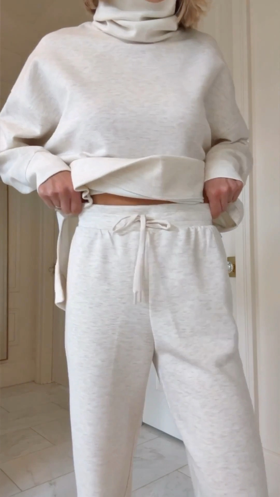 This mini target haul is so good. This could be my favorite matching set from Target ever! I'm wearing size xs in bottoms and small in tops. 


#LTKFindsUnder100 #LTKFindsUnder50 #LTKSeasonal