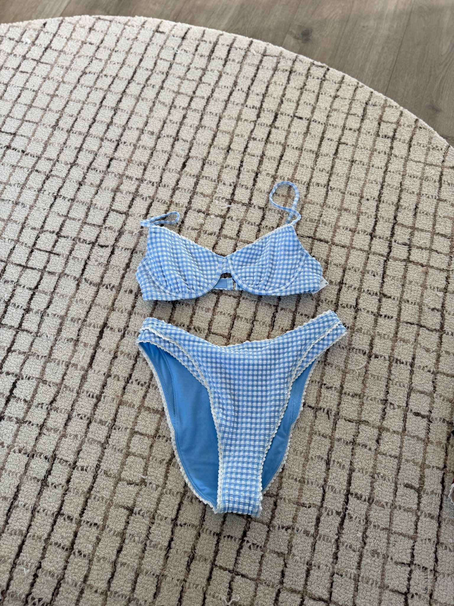 The cutest swimsuit! On sale with code AFLTK! I bought a S in the top and bottom (I’m normally a 36A). There is NO stretch in the top, FYI so size up if you’re in between sizes. I also bought the more coverage bottoms and love both!

#LTKSpringSale #LTKSwim #LTKSaleAlert