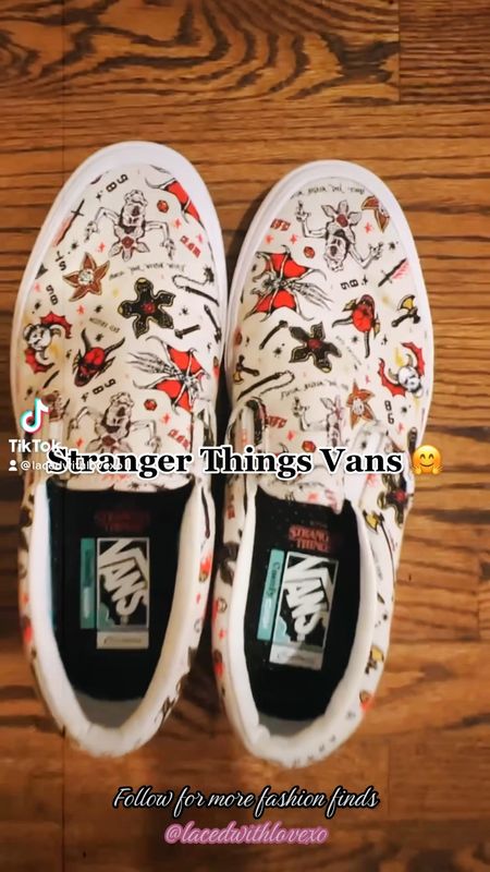 I. AM. OBSESSED!!! 😍😍😍 stranger things vans ✨✨