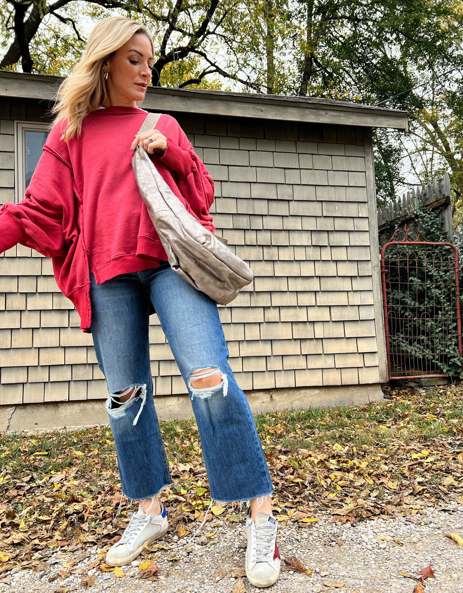 Y’all, this bag! 😍
If you want something different, statement but make it casual or dressy. This bag is so freaking cool in its metallic color. It’s giving total cool mom retro vibes.

#missiefit #freepeople

#LTKover40 #LTKitbag