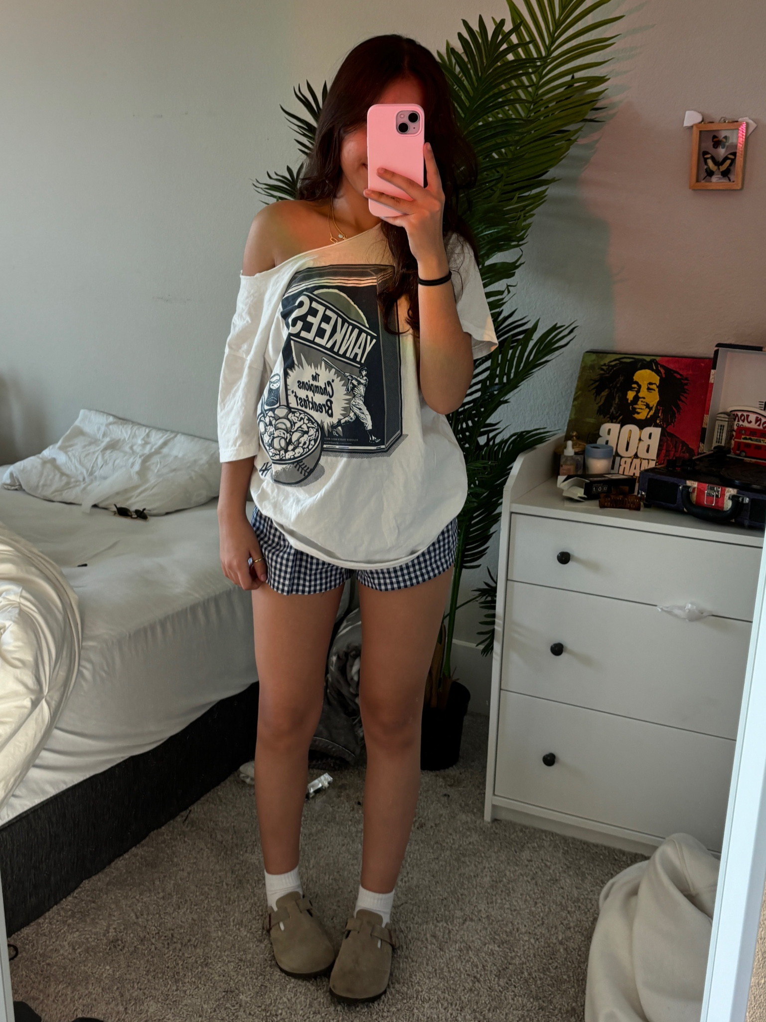 Tshirt is pacsun but they dont sell it anymore💔 theres a similar one also from pacsun linked:)