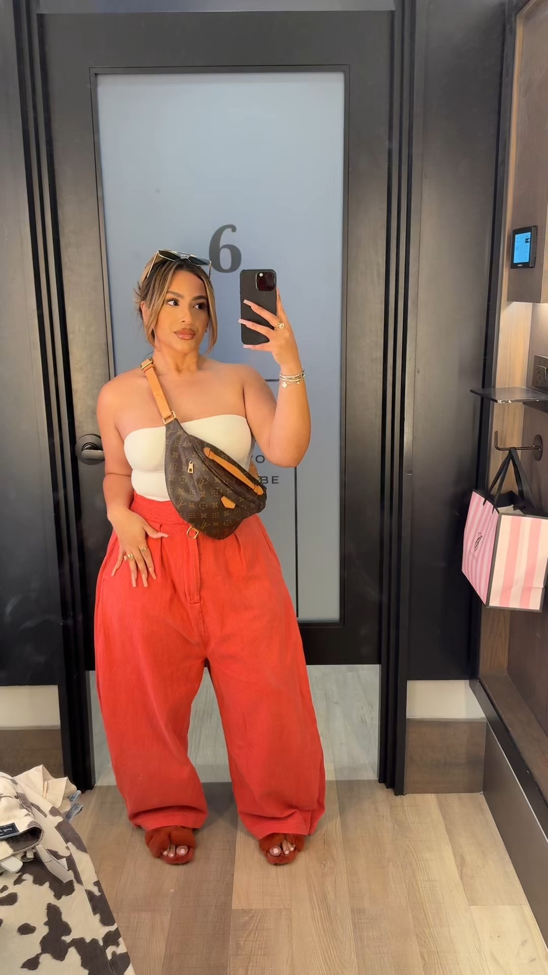 Abercrombie pants try-on! 

#LTKPetite #LTKSaleAlert #LTKStyleTip