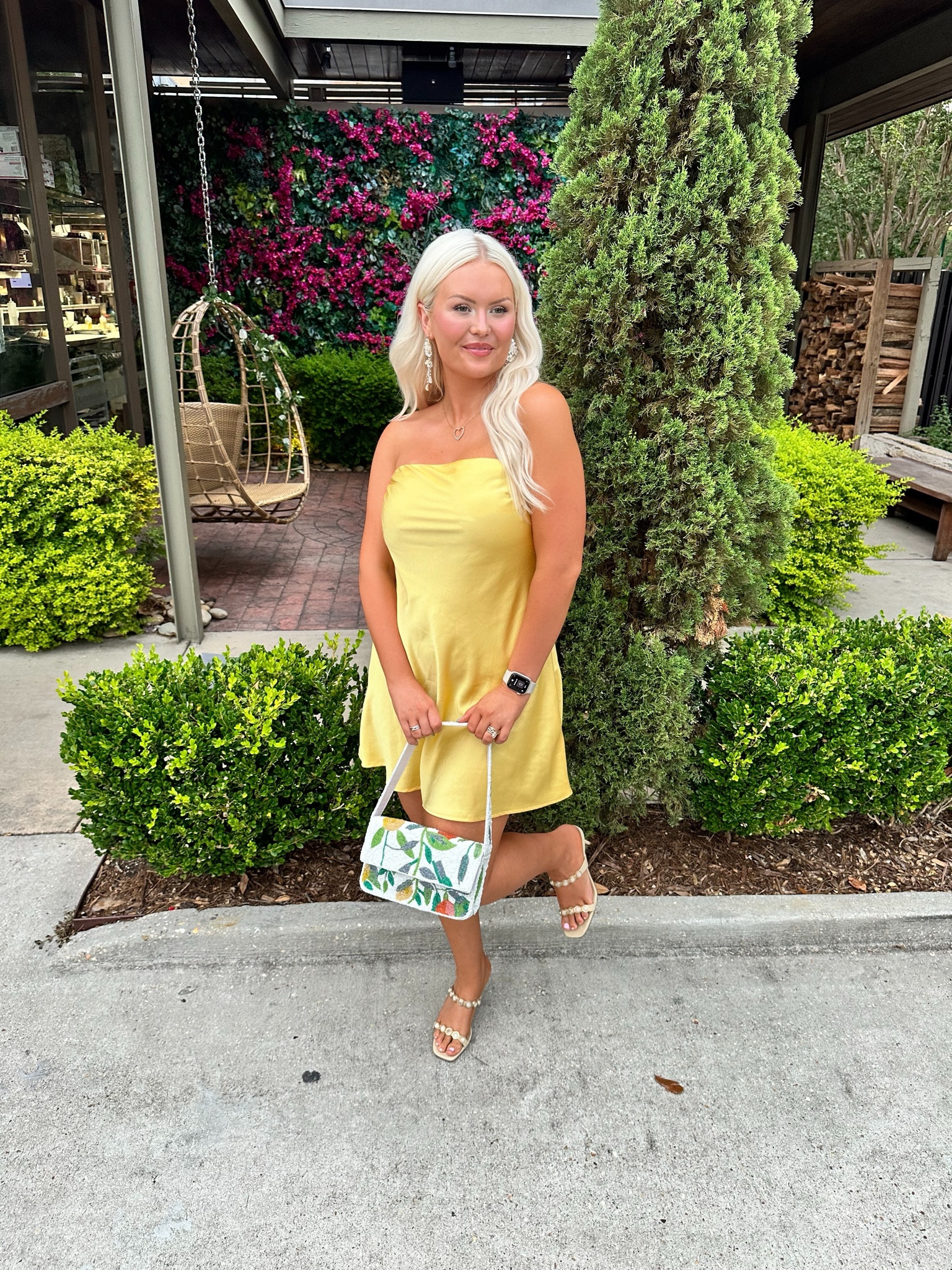 💛✨

bag is from TJMaxx

#LTKSeasonal #LTKMidsize #LTKFindsUnder100