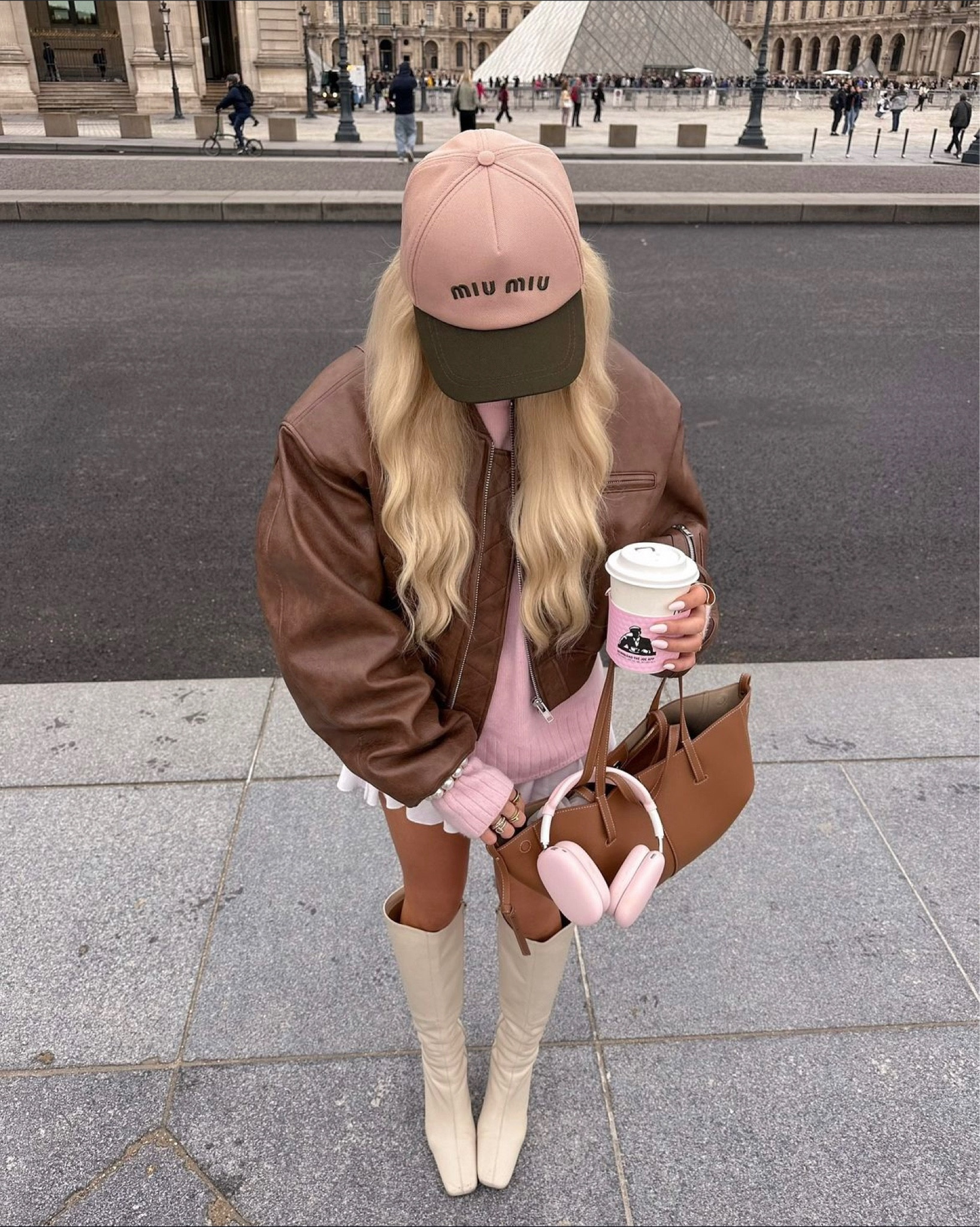 fall in Paris 🧸🩰

Fall outfit, fall style, brown leather, leather jacket, leather bomber, styling designer, feminine style, white boots, tall boots for fall

#LTKSeasonal #LTKShoeCrush #LTKStyleTip