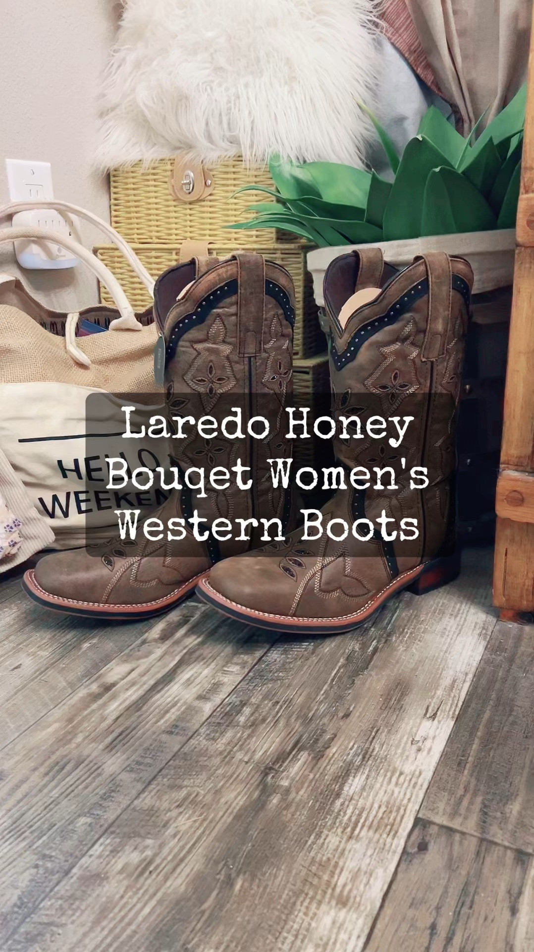 Laredo Honey Bouquet Cowgirl Cowboy Boots
One of the most beautiful pair of Cowgirl boots I have ever seen. But
the best part is how comfortable they are!
Grab Yours Here: https://amzn.to/3YMwN0e

#cowgirlfashion #cowgirlboots #cowboyboots #cowgirlhat #cowgirlcouture
#cowgirlboutique #bootseason #CommissionEarned

#LTKVideo #LTKShoeCrush