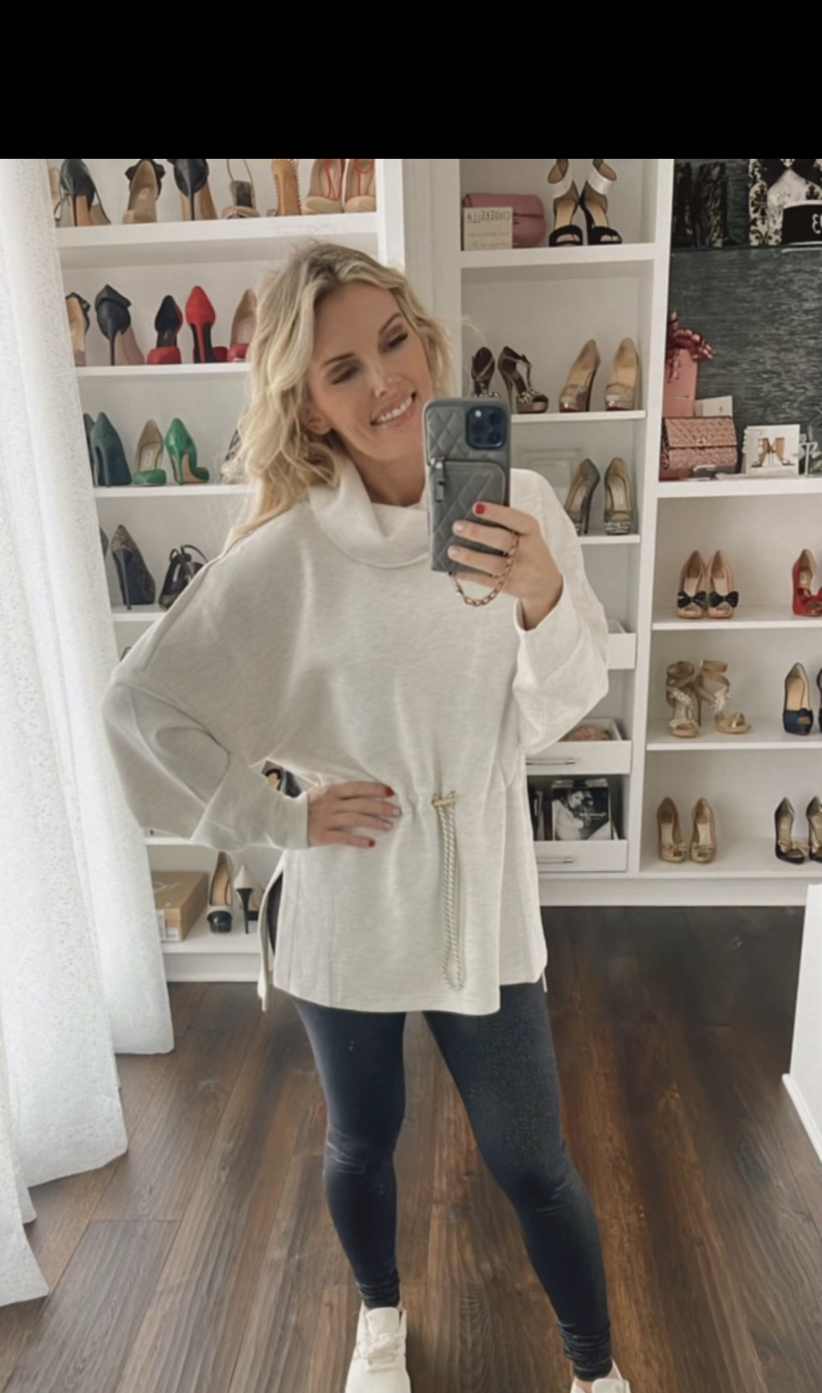 My winter go-to fit ❄️☺️

#LTKSeasonal #LTKstyletip #LTKfitness