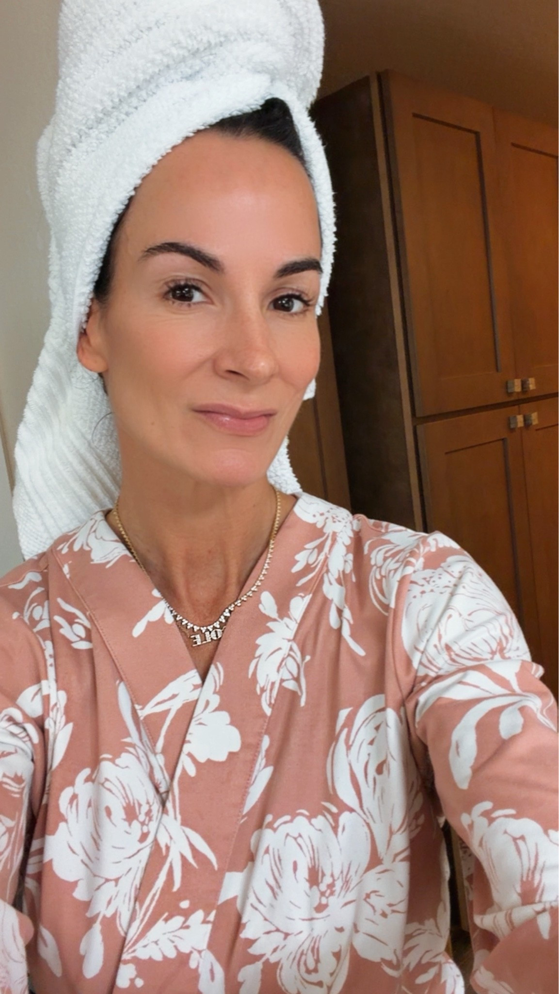 Some people shower first thing in the morning… I apparently earn mine. 😂

Pilates ✔️ Gym ✔️ Meetings ✔️ …and then comes my favorite part of the day—a long shower and slipping into the softest robe on the planet.

I swear these robes get me every time. The prints, the buttery-soft fabric, the cozy fit… I’m convinced there’s no better way to hit the reset button before tackling the rest of the afternoon.

Linked my favorite print (and a few others because choosing just one is impossible 😉).

#NicoleColeeStyle
#CozyStyle
#EverydayLuxury
#LTKHome
#SelfCareRoutine

#LTKdayinmylife #LTKselfcare #LTKgrwm
